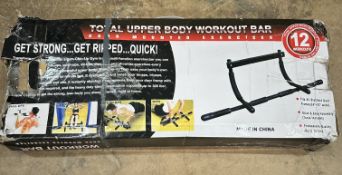 Upper Body Workout Bar. RRP £30 - Grade U