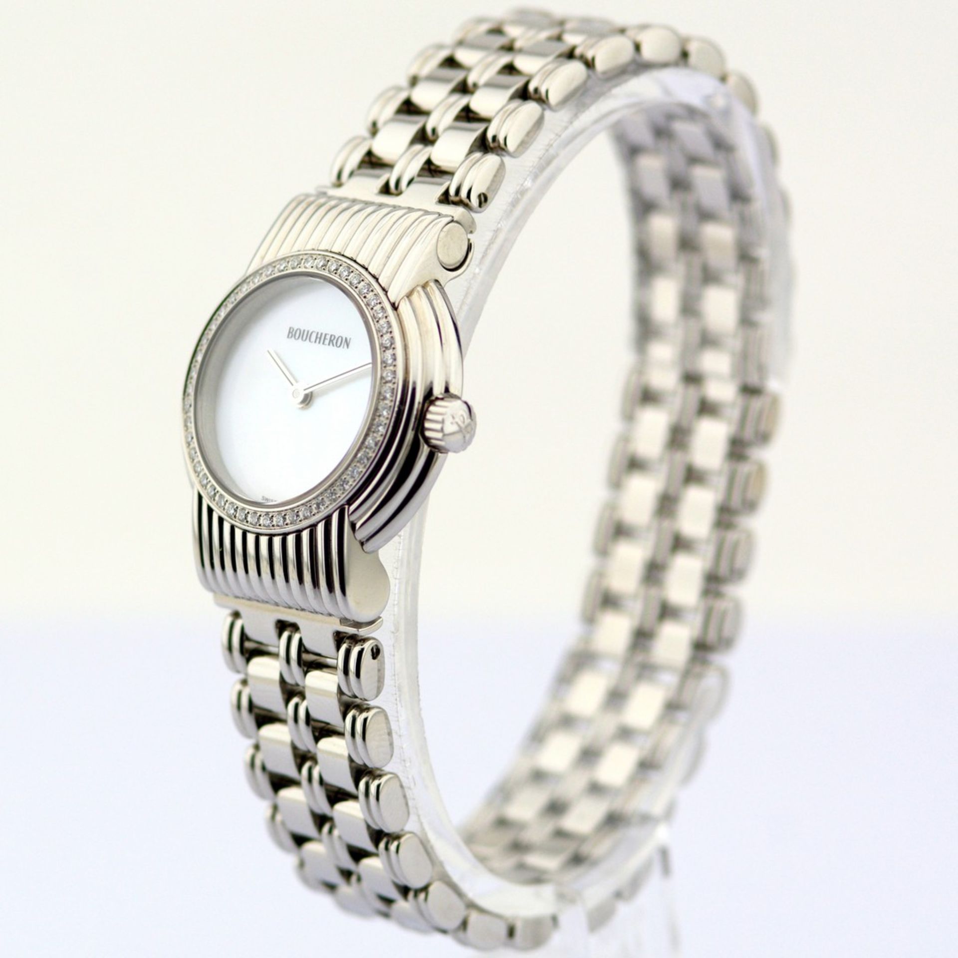 Boucheron / AJ 411367 Diamond Case Mother of pearl - Lady's Steel Wristwatch - Image 10 of 13