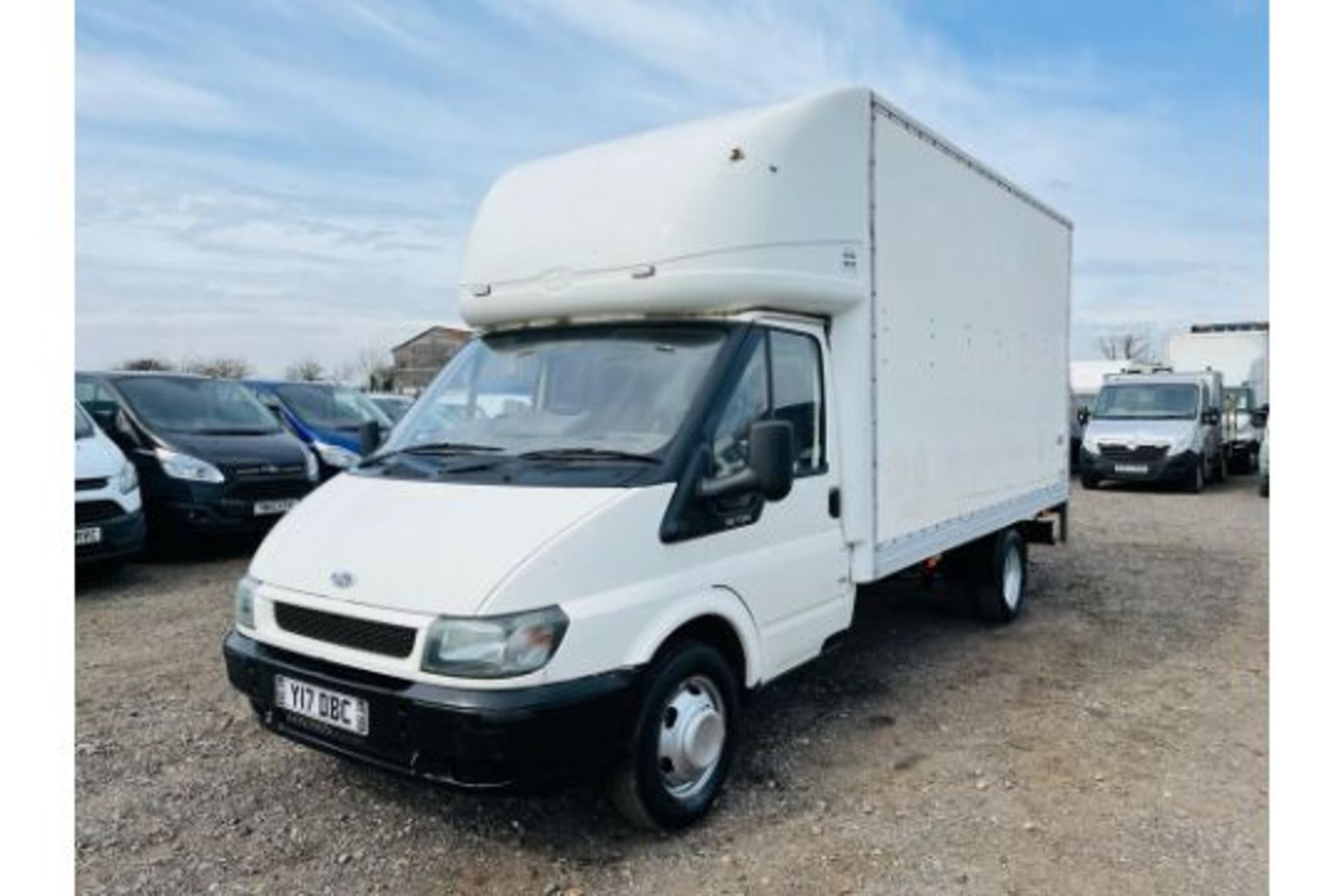 Ford Transit 2.4 T350 TDCI 110 Luton Body LWB 2.2 2006, Tail Lift – 6 Speed Manual - Image 22 of 23