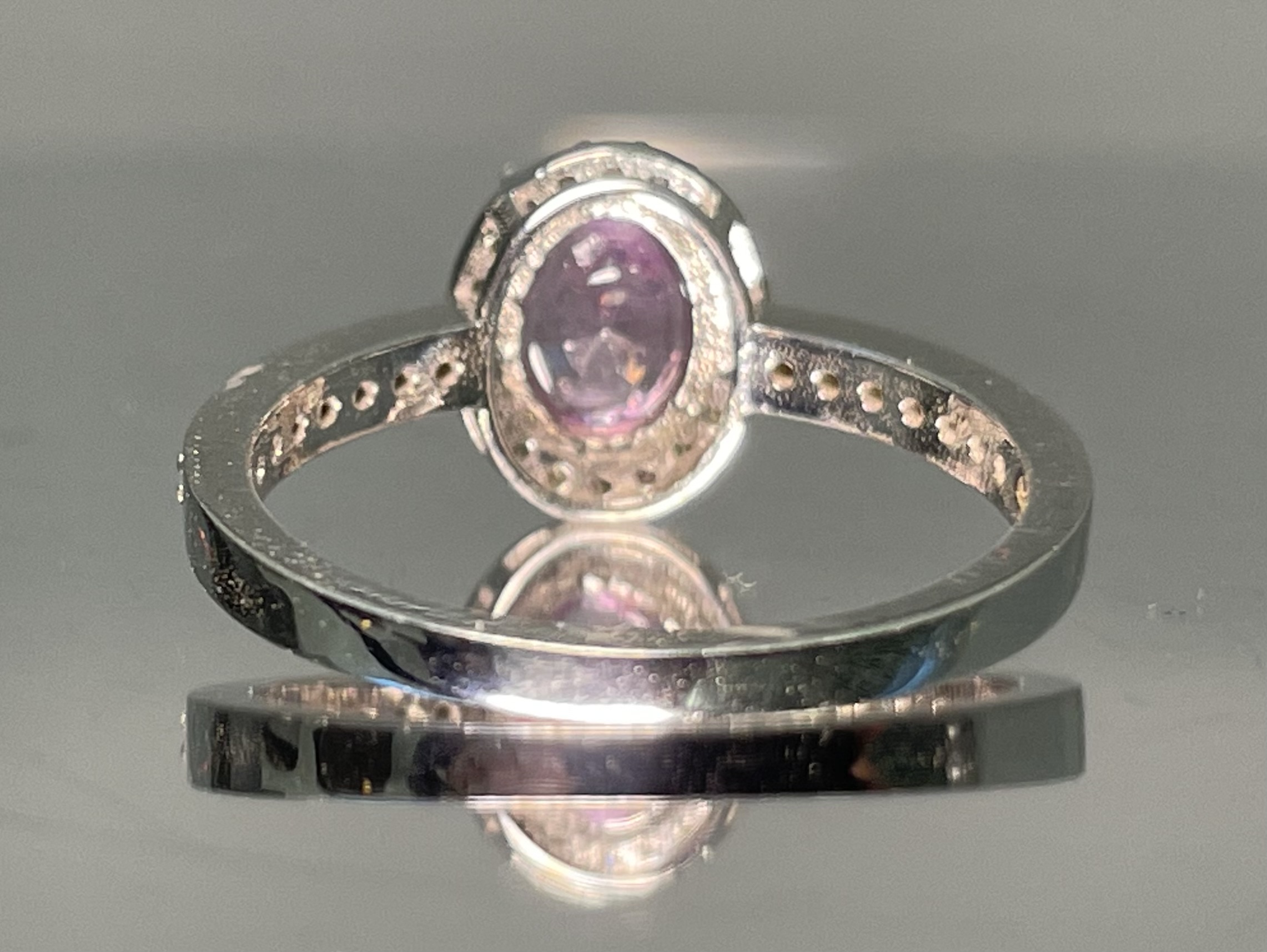 Beautiful Unheated/Untreated Ceylon Pink Sapphire With Diamonds & 18k White Gold - Image 3 of 7