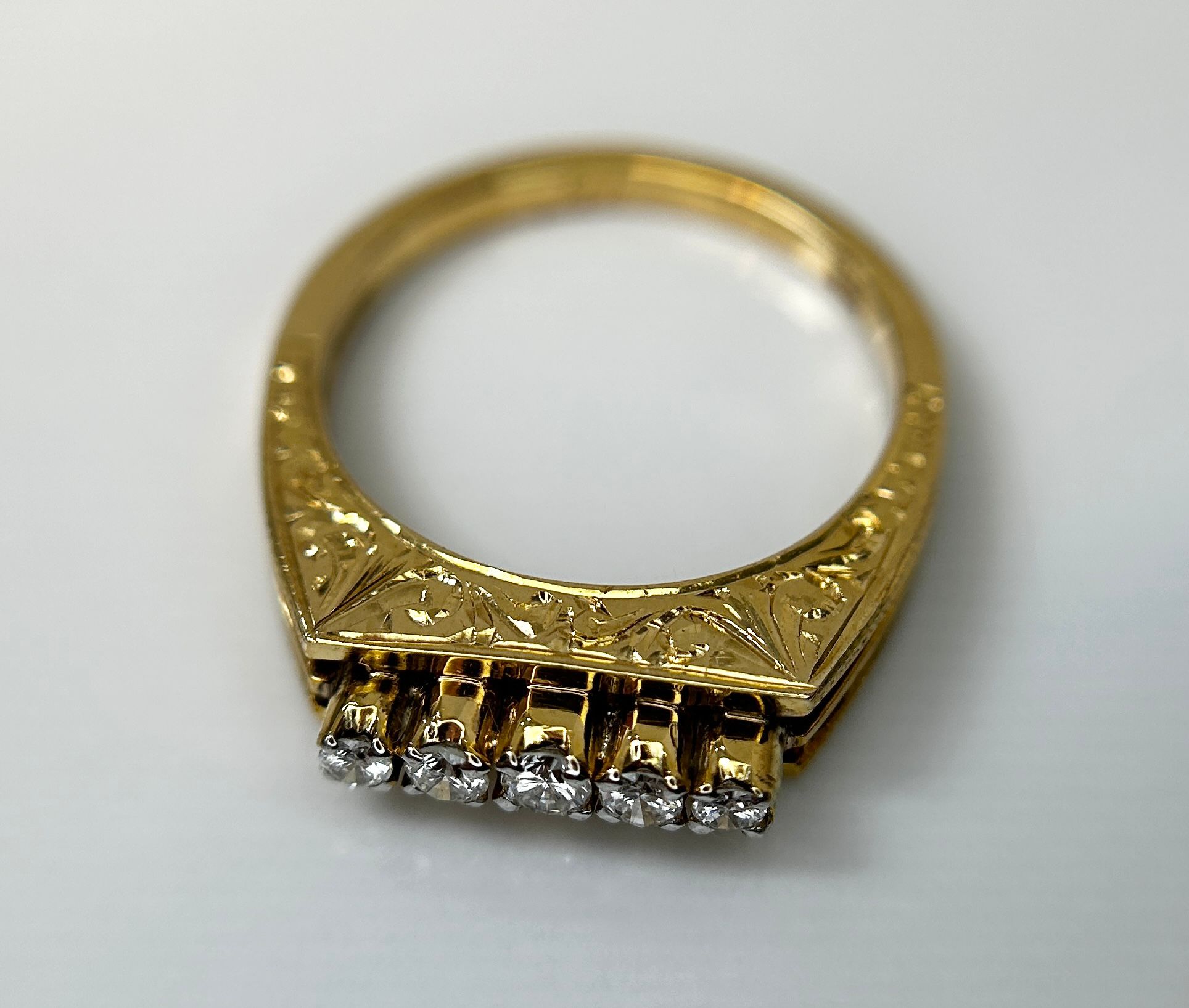 Beautiful Natural 0.18 CT VS Diamond Ring With 18k Gold - Image 3 of 8