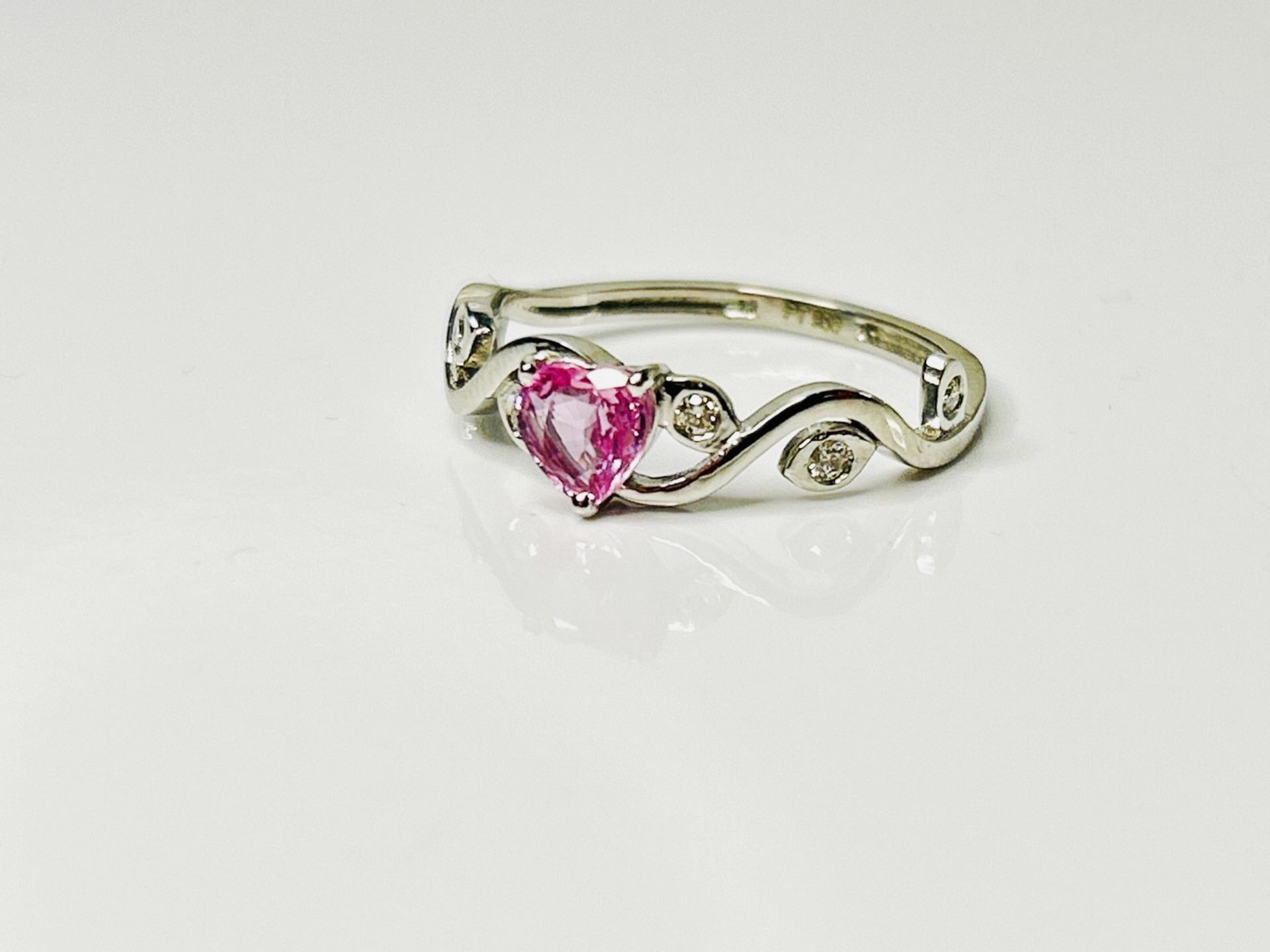 Beautiful Heart Shape Unheated Ceylon Pink Sapphire Diamonds & Platinum - Image 5 of 8