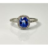 Beautiful 1.30 CT Natural Ceylon Blue Sapphire Diamonds & Platinum