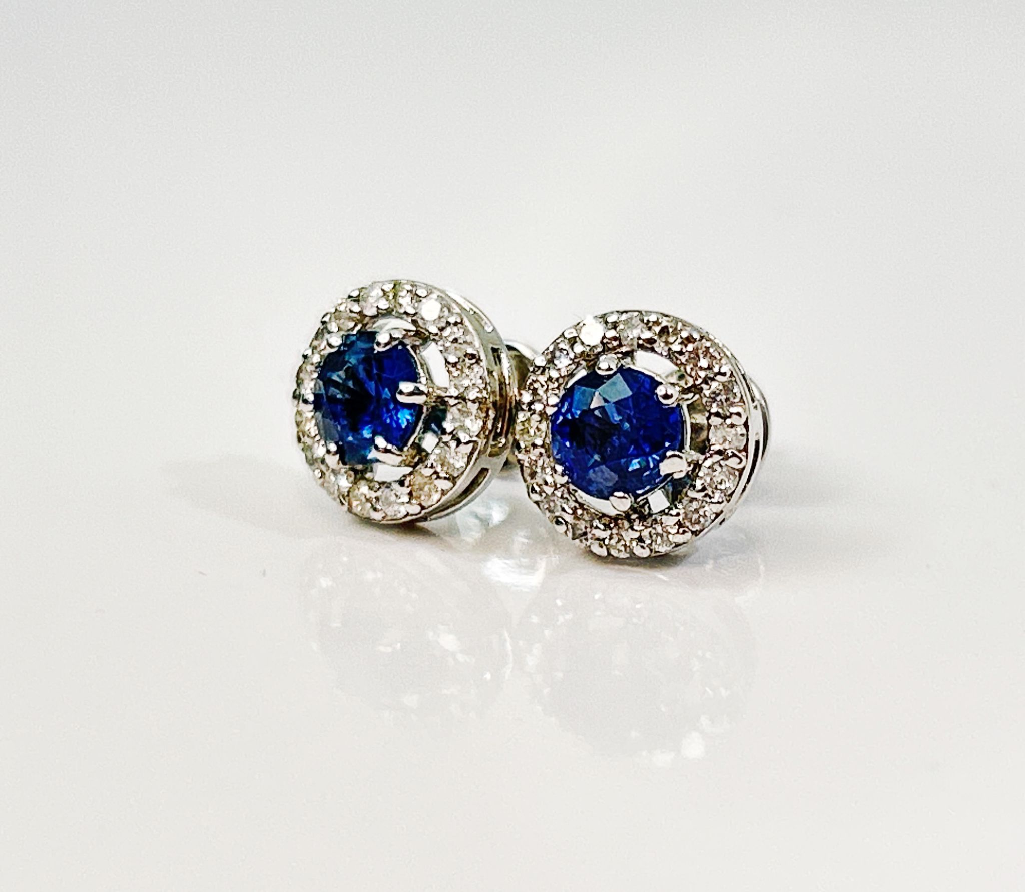 Beautiful Natural Unheated Blue Sapphire Earrings With Diamonds & Platinum - Image 2 of 6