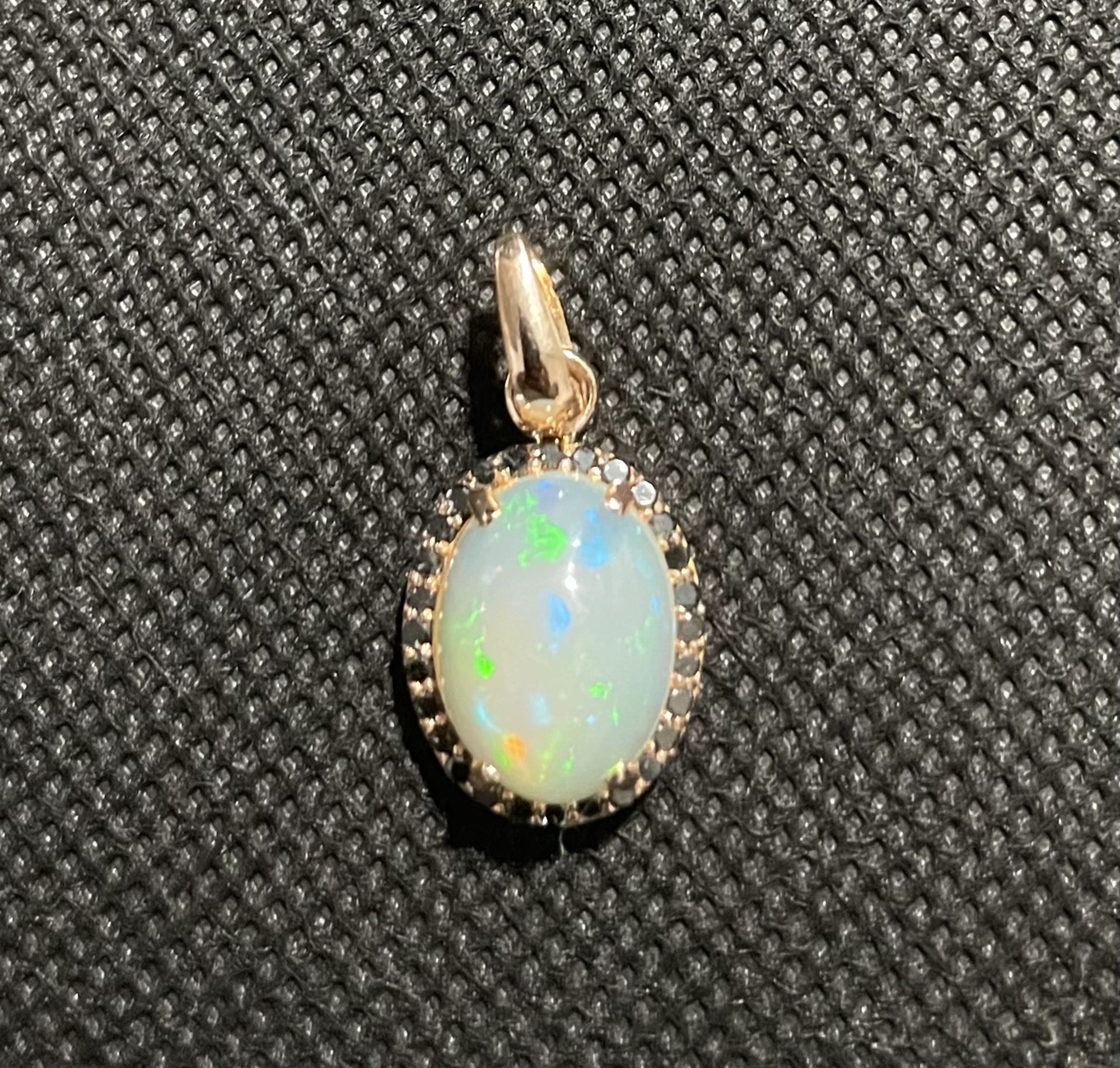 Beautiful Natural 3.60 Opal Pendant Black Diamonds & 18k Rose Gold - Image 3 of 6