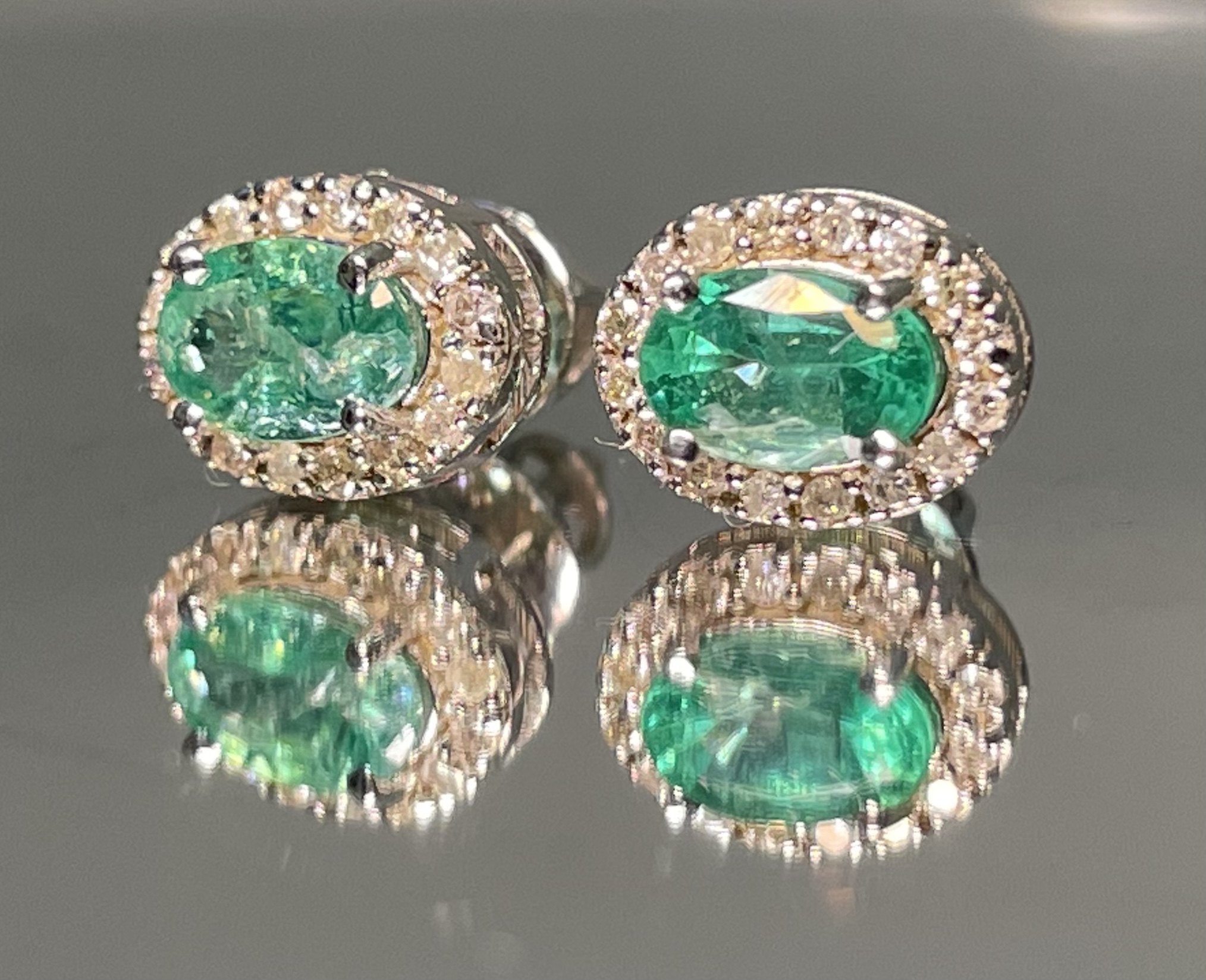 Beautiful Natural Emerald Halo Set Stud Earrings 18k White Gold