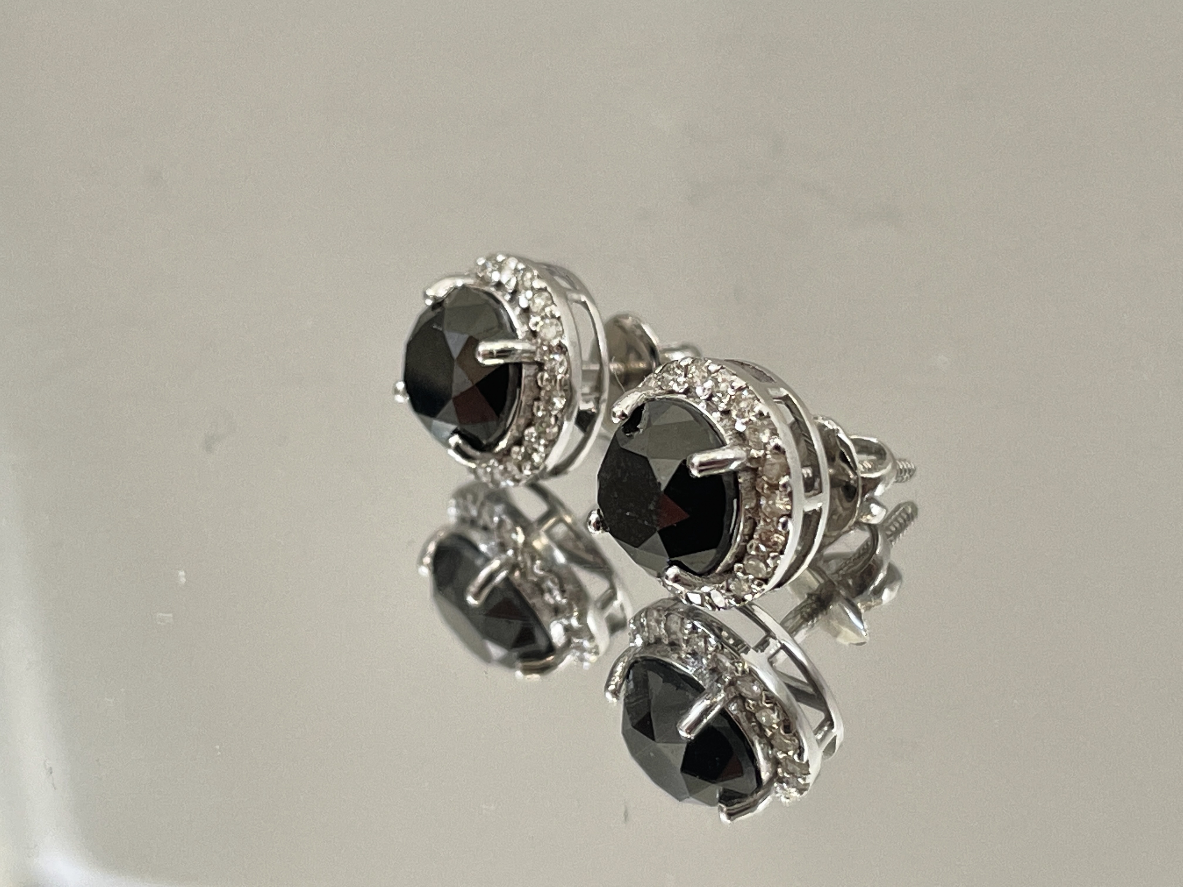 Beautiful Natural 3.84 CT Black Diamond Earrings Natural Diamonds & 18k Gold - Image 7 of 8