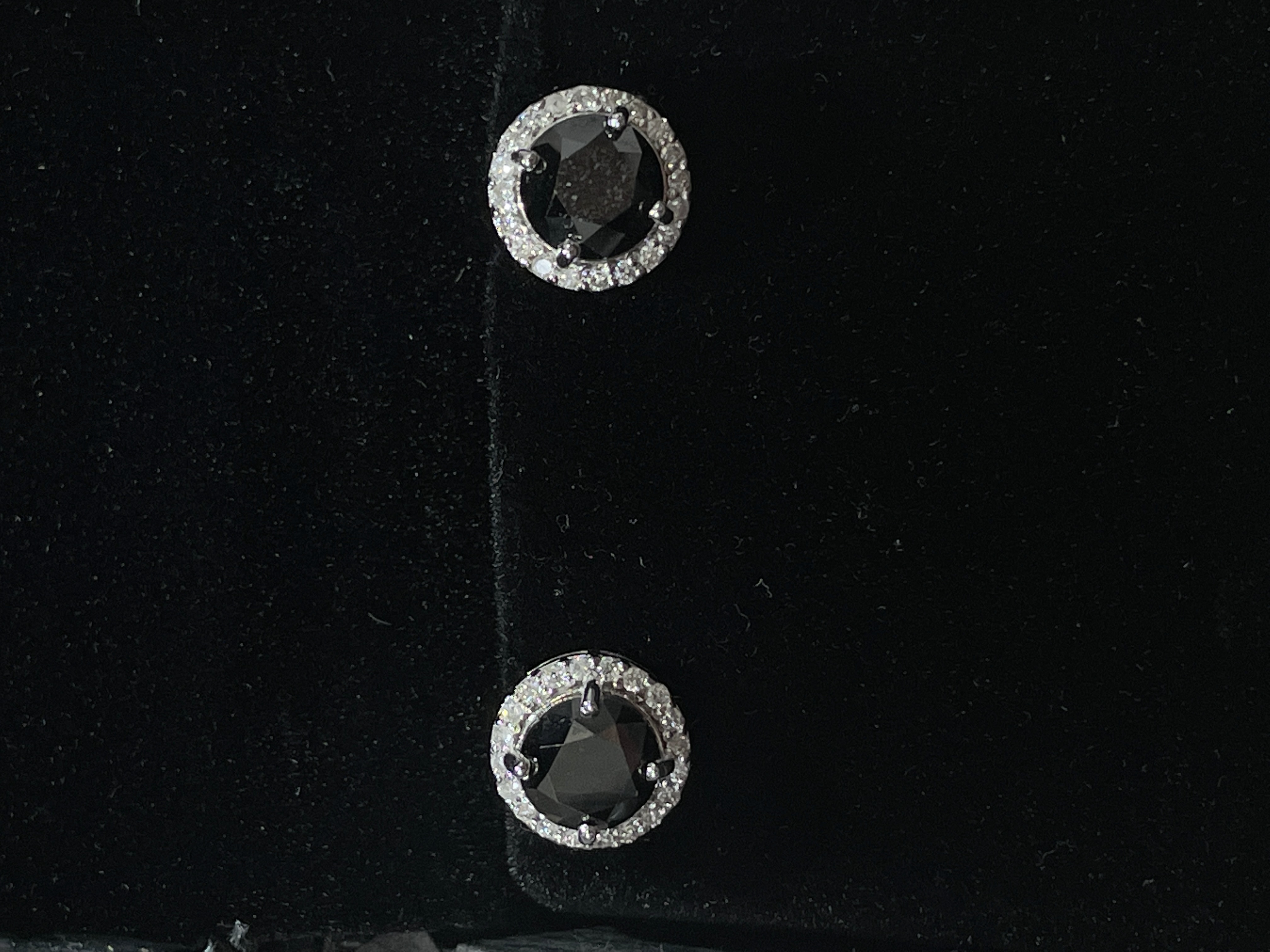 Beautiful Natural 3.84 CT Black Diamond Earrings Natural Diamonds & 18k Gold - Image 6 of 8