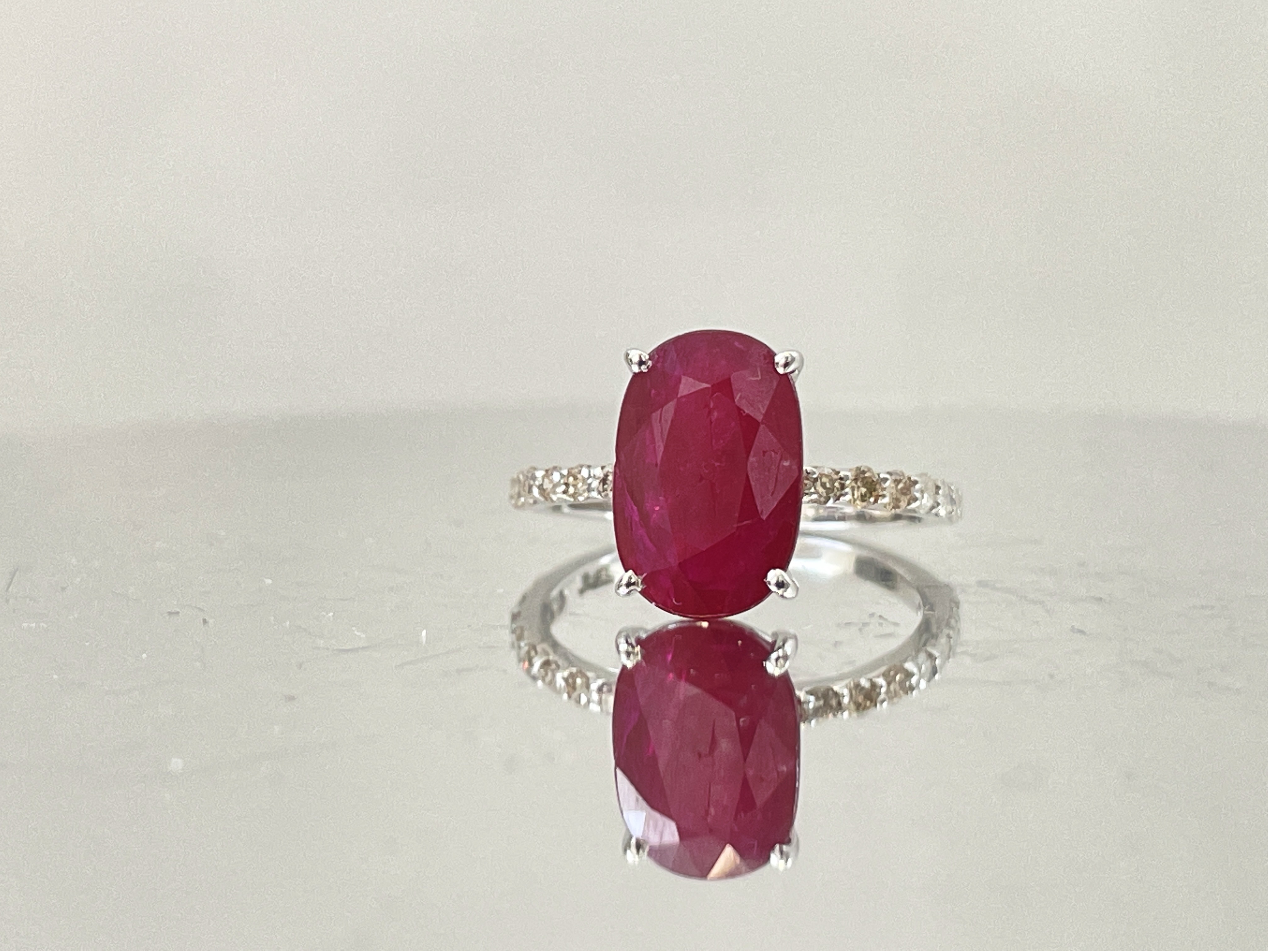 Natural Burma Ruby 3.26 CT With Natural Diamonds & 18k Gold