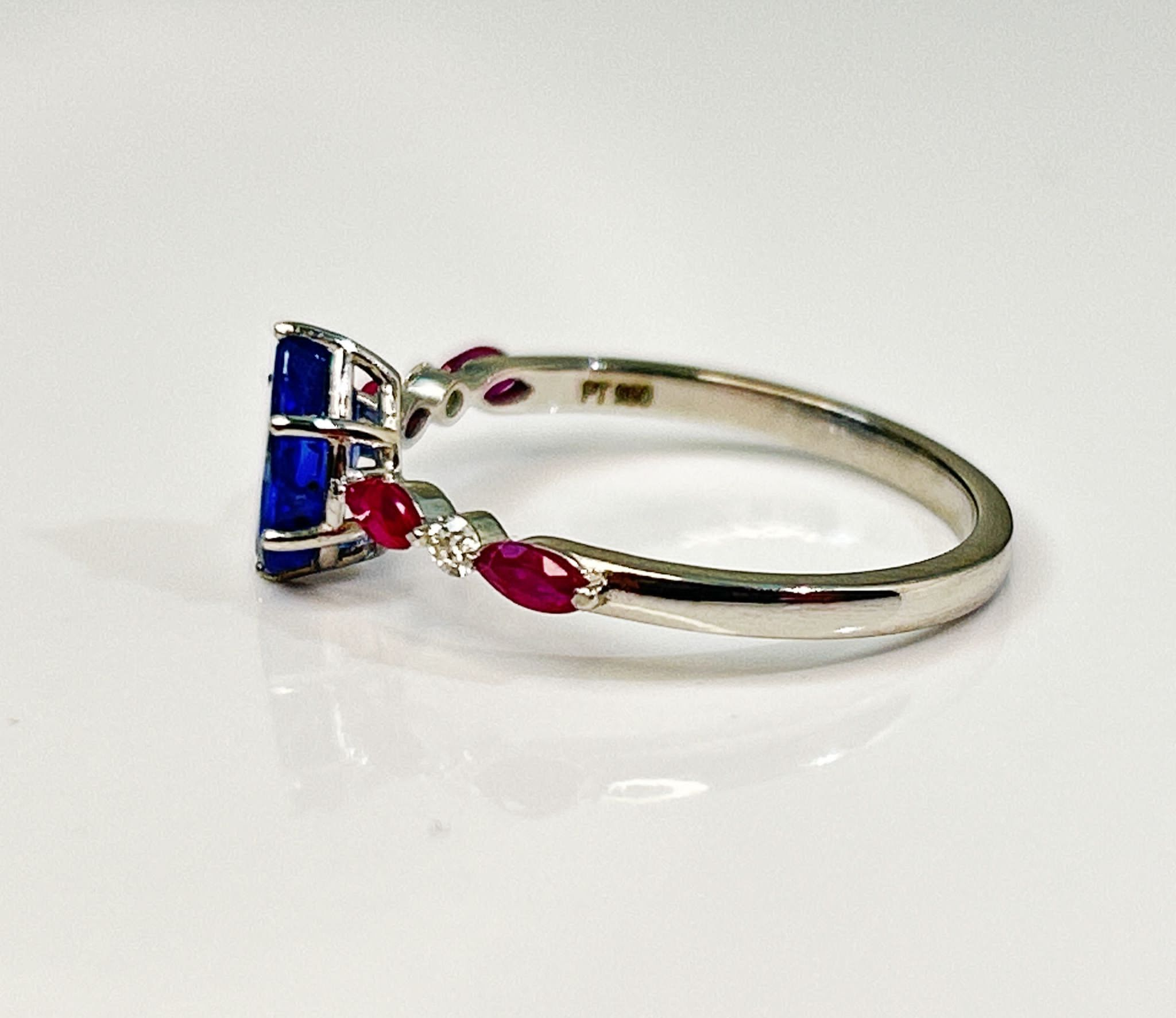 Beautiful 1.06 CT Unheated Burma Blue Sapphire ,Ruby Diamonds & Platinum - Image 5 of 6