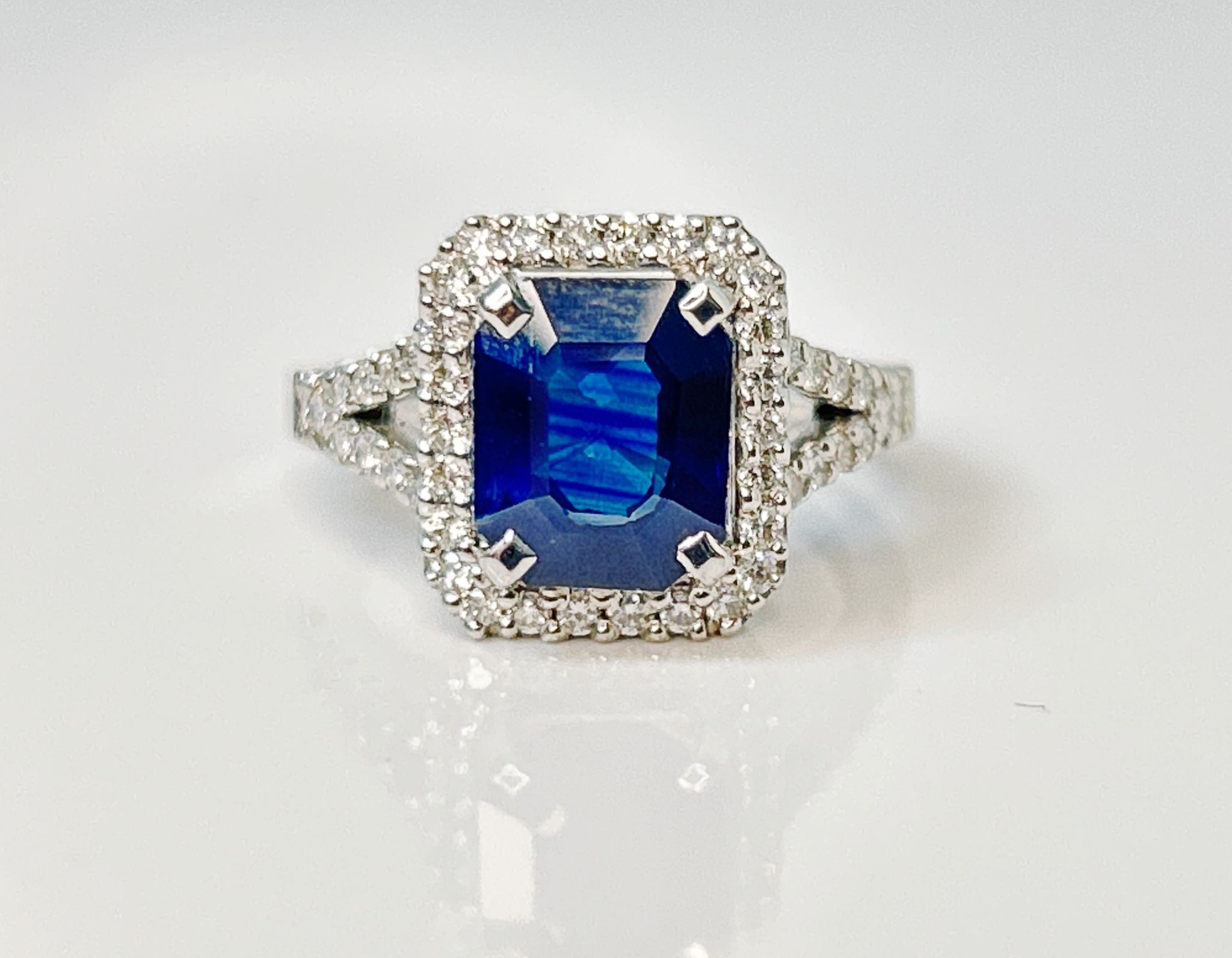 Beautiful 3.50CT Ceylon Blue Sapphire Diamonds & 18k White Gold - Image 3 of 6