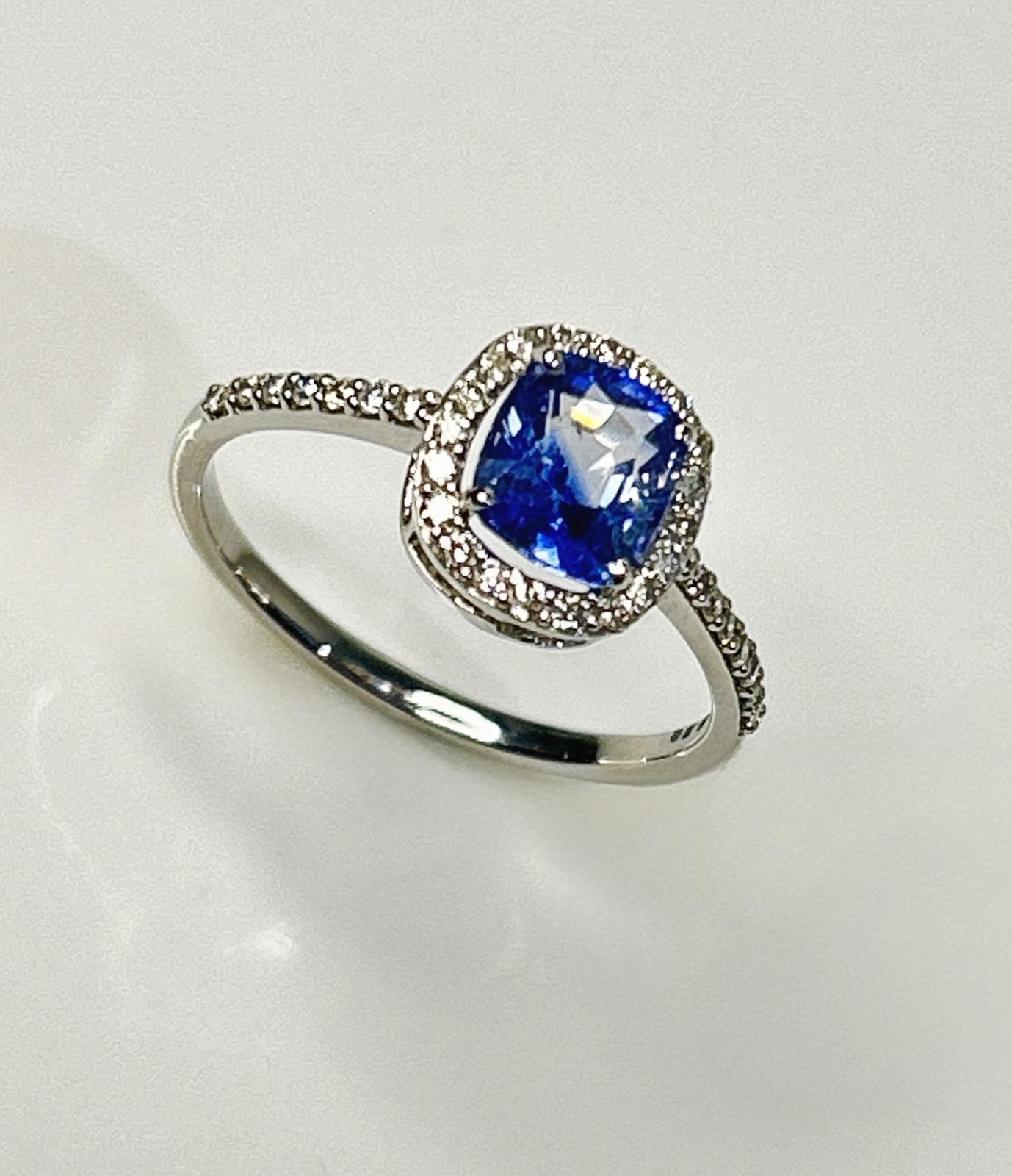 Beautiful 1.30 CT Natural Ceylon Blue Sapphire Diamonds & Platinum - Image 3 of 7