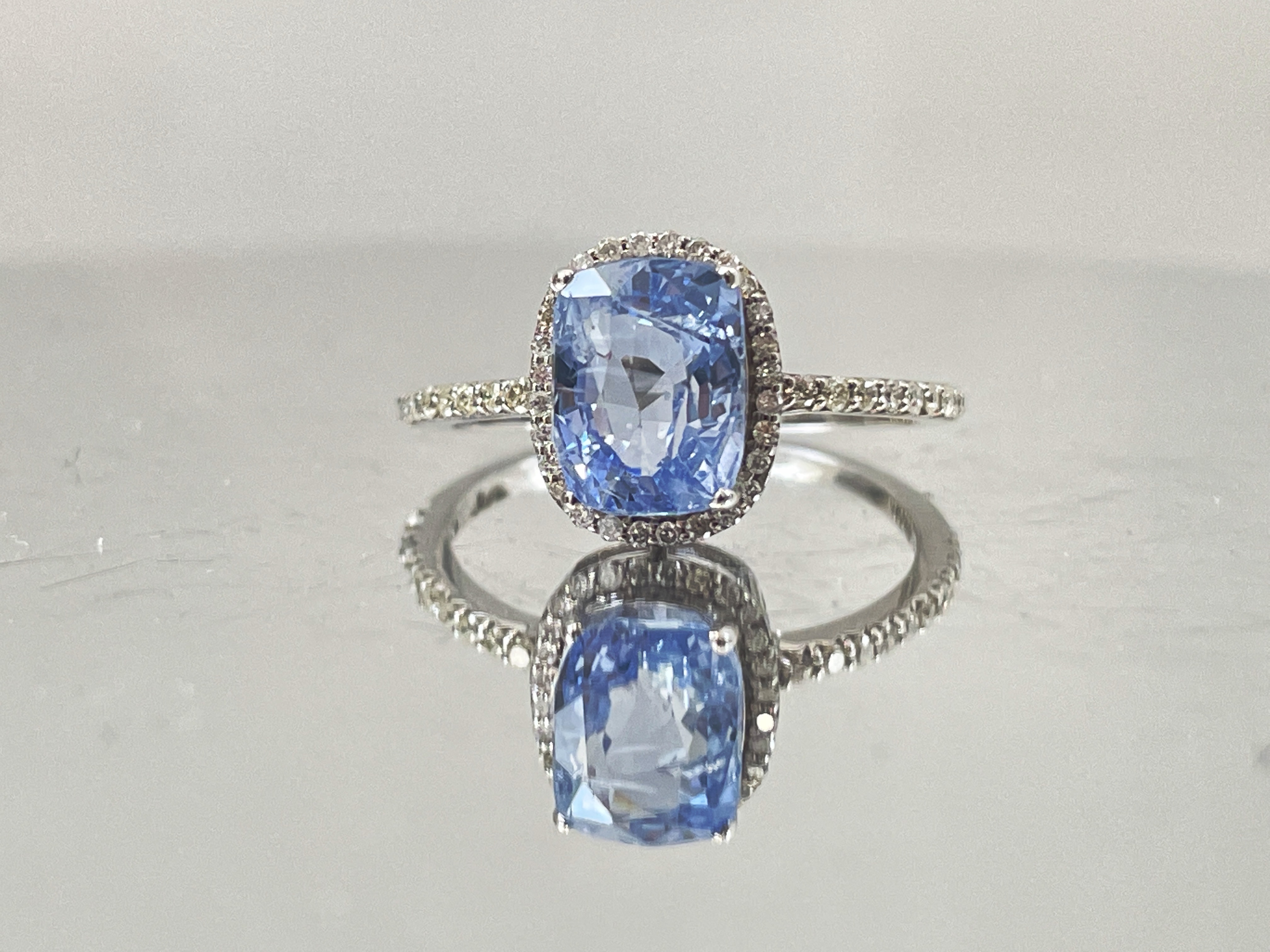 2.83 CT Unheated/Untreated Ceylon Cornflour Blue Sapphire Diamonds & 18k Gold - Image 3 of 10