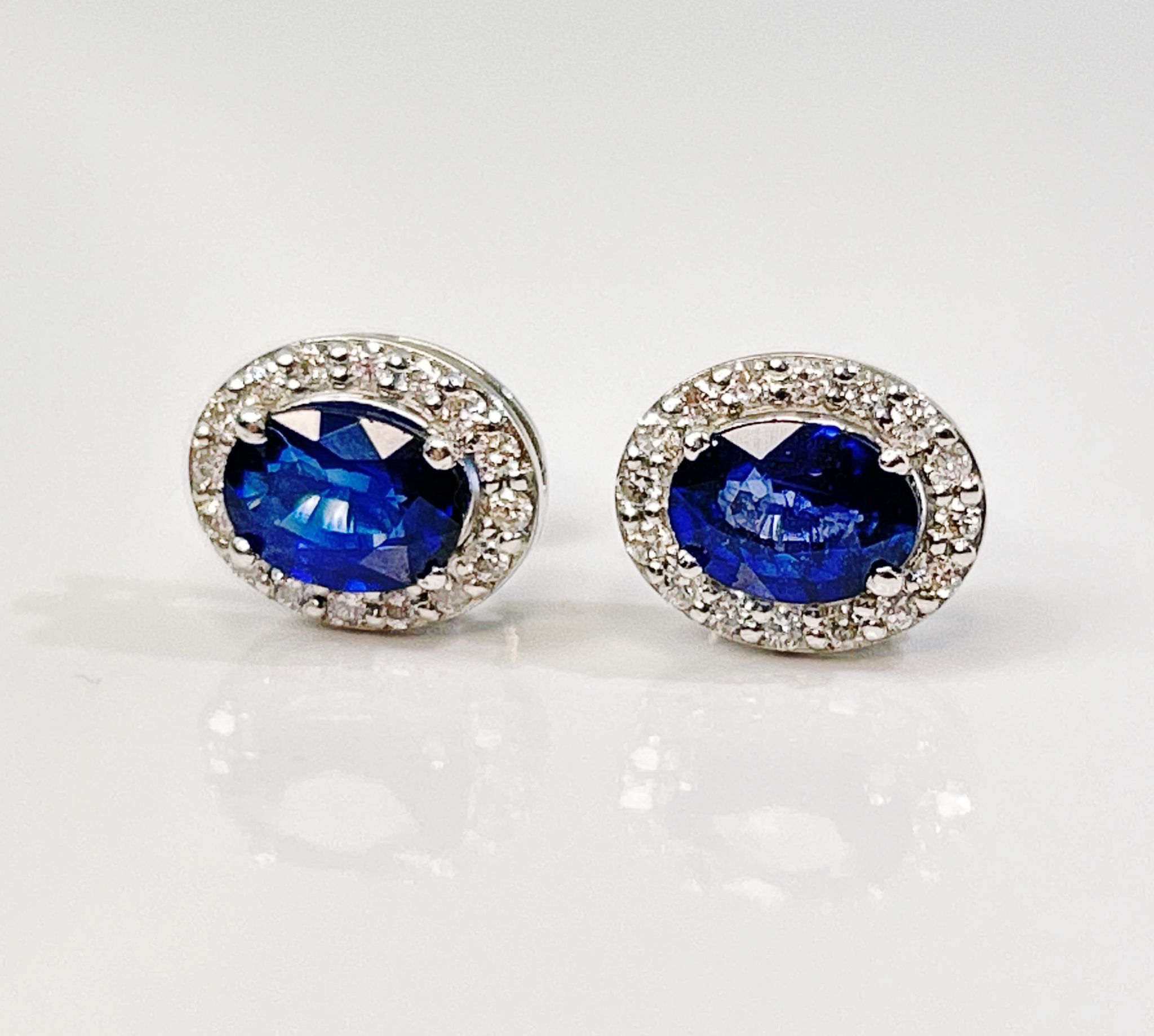 Beautiful Natural Unheated Blue Sapphire earrings with diamonds & Platinum