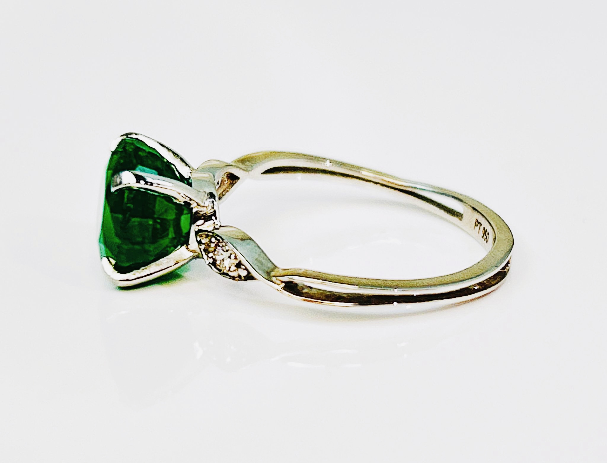 Beautiful 2.74 CT Natural Emerald Ring With Natural Diamonds & Platinum 950 - Image 4 of 6