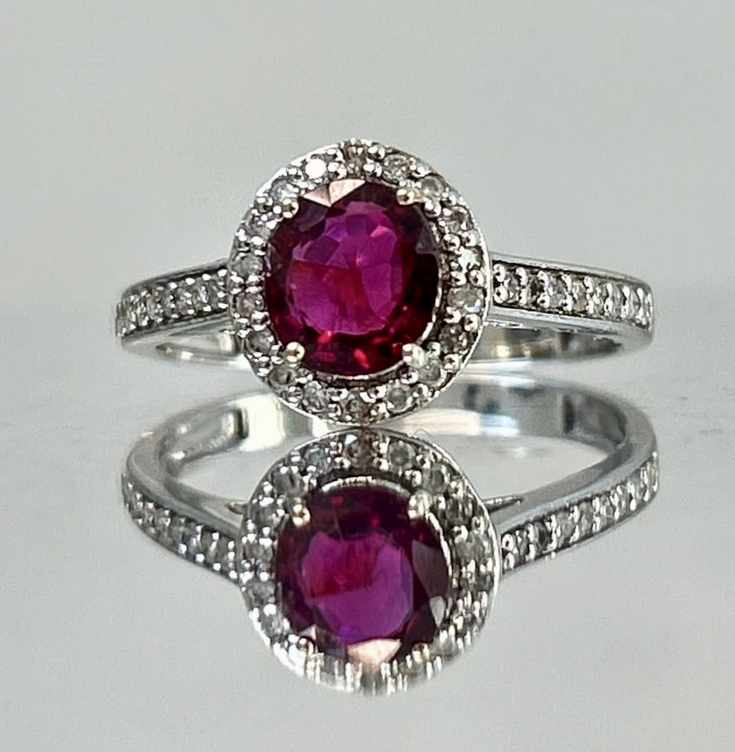 Natural Burma RubyUnheated/Untreated With Natural Diamonds & 18kGold - Image 2 of 6