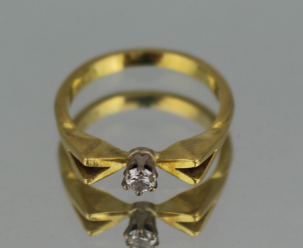 Diamond 18ct Yellow Gold Ring - Image 2 of 4