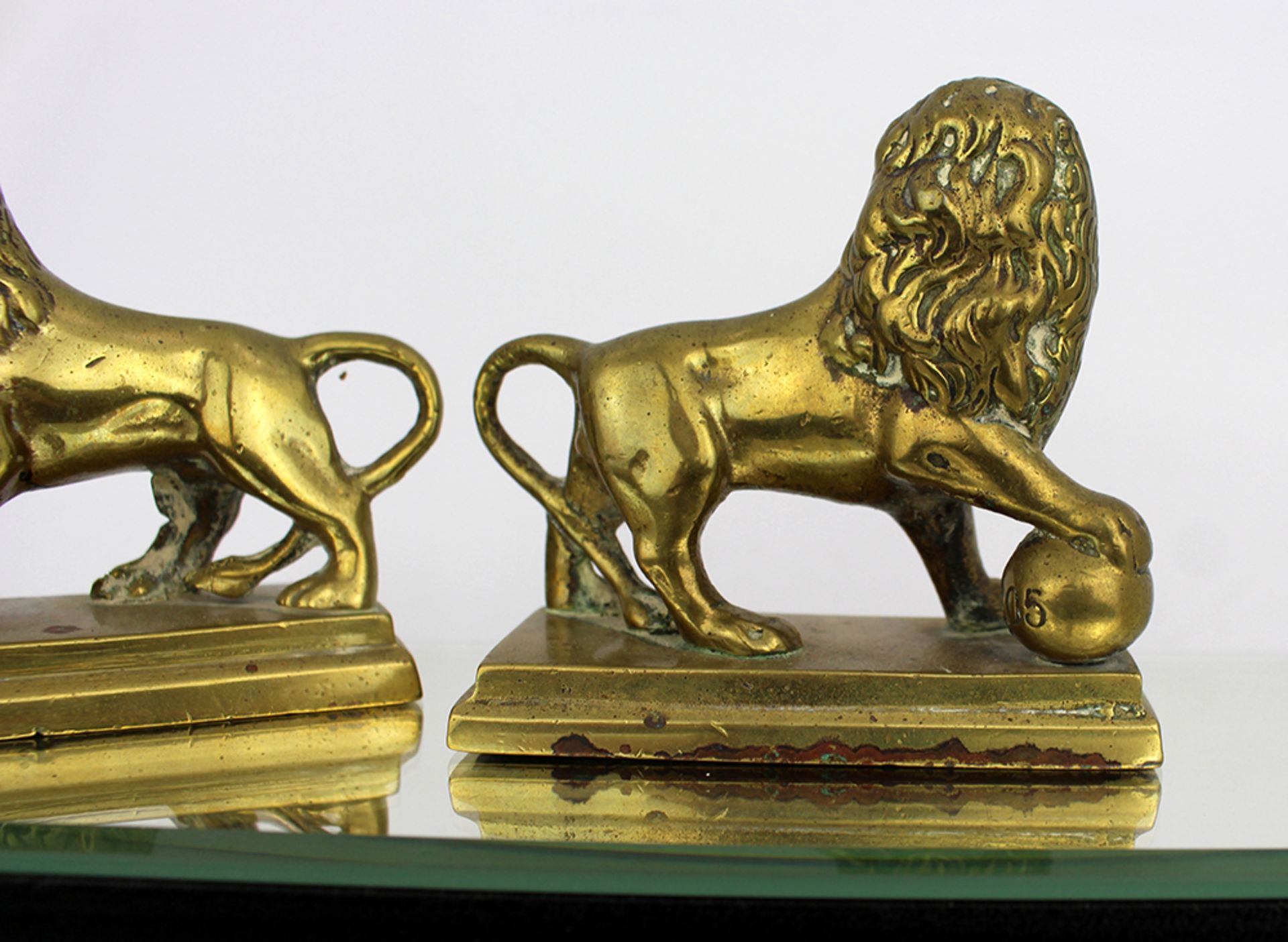 Pair of Vintage Bronze Lion Paperweights - Image 3 of 4