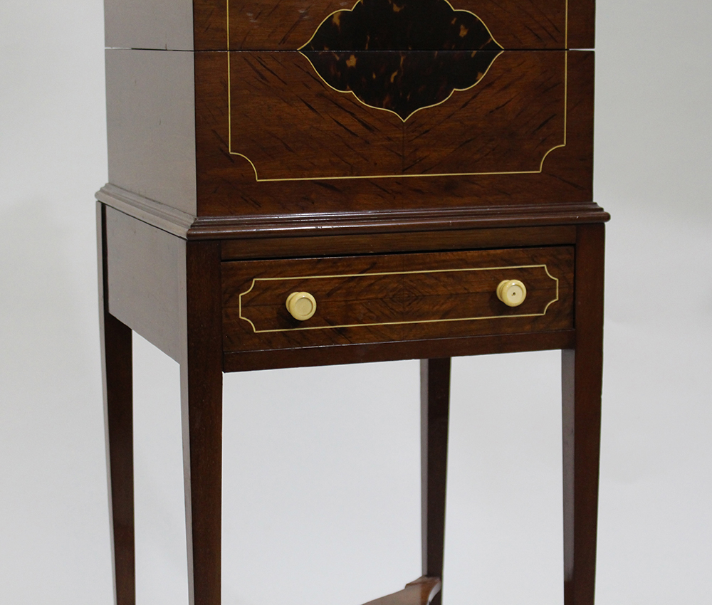 Antique Mahogany Vanity Toilet Table - Image 4 of 14