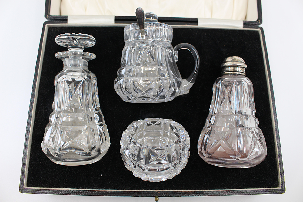 Cased John Walsh Crystal & Silver Cruet Set 1925 - Image 2 of 9