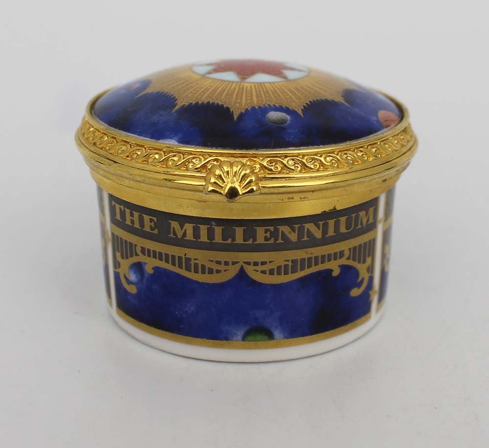 Royal Worcester Millennium Trinket Box - Image 2 of 4
