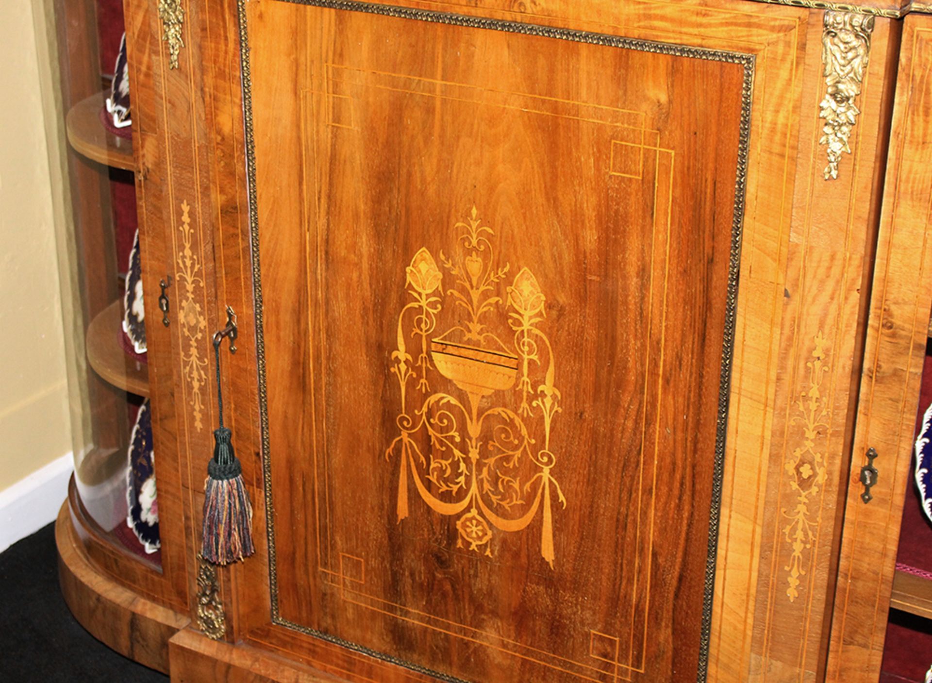 Fine 19th c. Figured Walnut Credenza c.1860 - Image 8 of 8