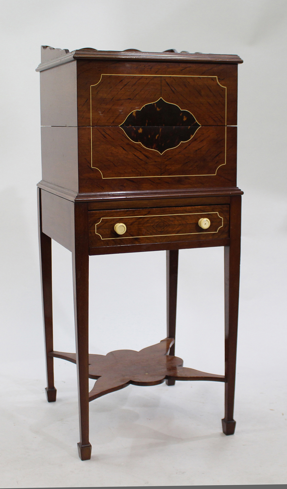 Antique Mahogany Vanity Toilet Table