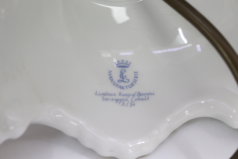 Lindner Kueps German Porcelain Floral White & Cobalt Table Lamp - Image 5 of 5