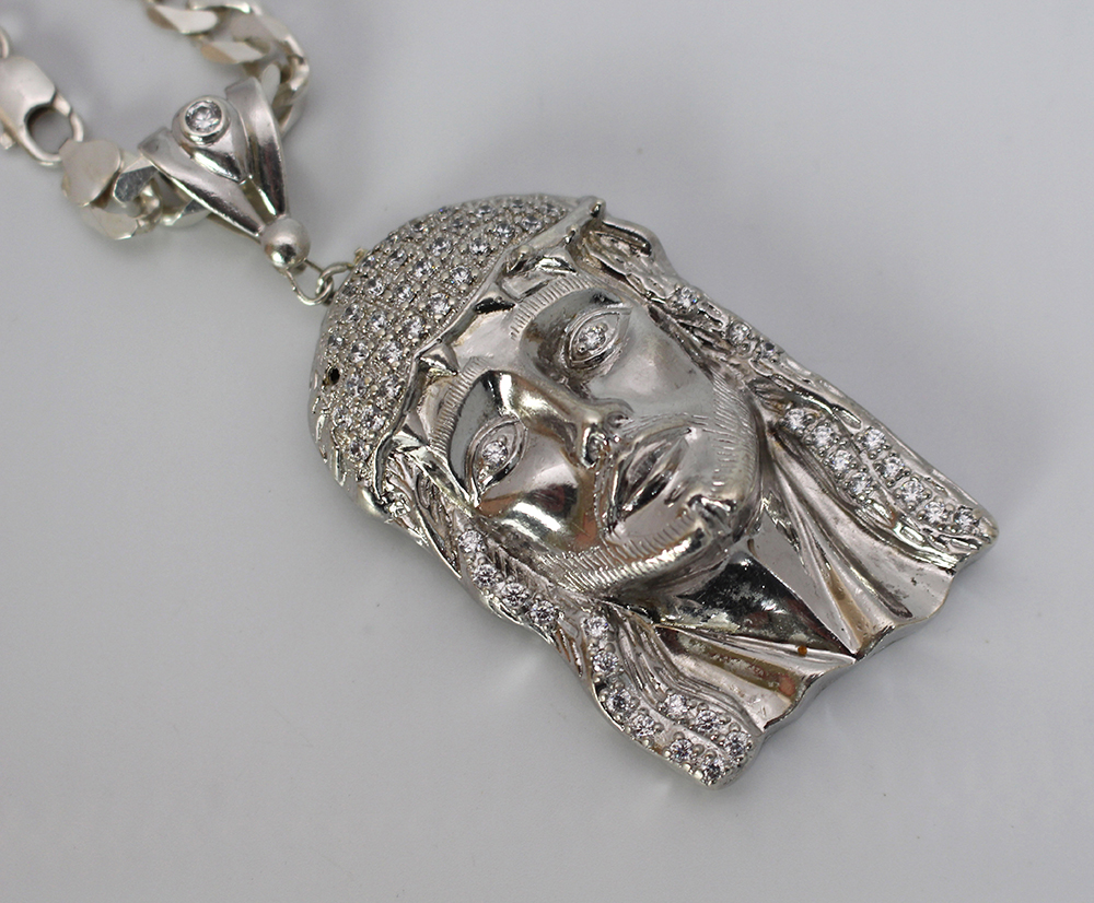 Solid Silver Jesus Pendant on Cuban Link Chain - Image 2 of 4
