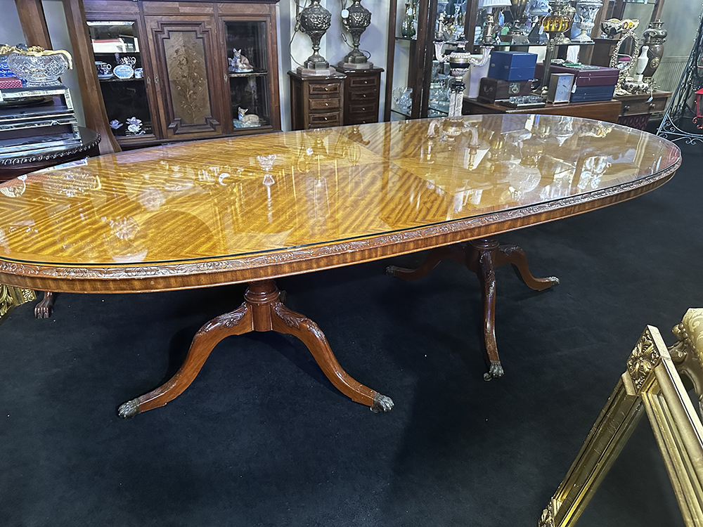 Twin Pedestal Mahogany & Satinwood Oval Dining Table - Image 2 of 6