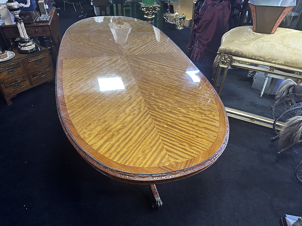 Twin Pedestal Mahogany & Satinwood Oval Dining Table - Image 4 of 6