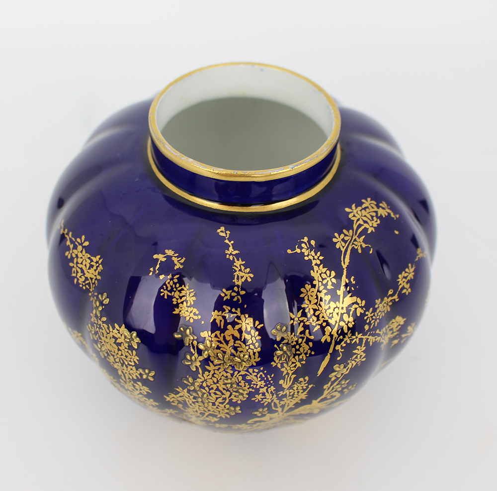 Late Victorian Royal Crown Derby Cobalt Blue & Gilded Vase - Image 3 of 4