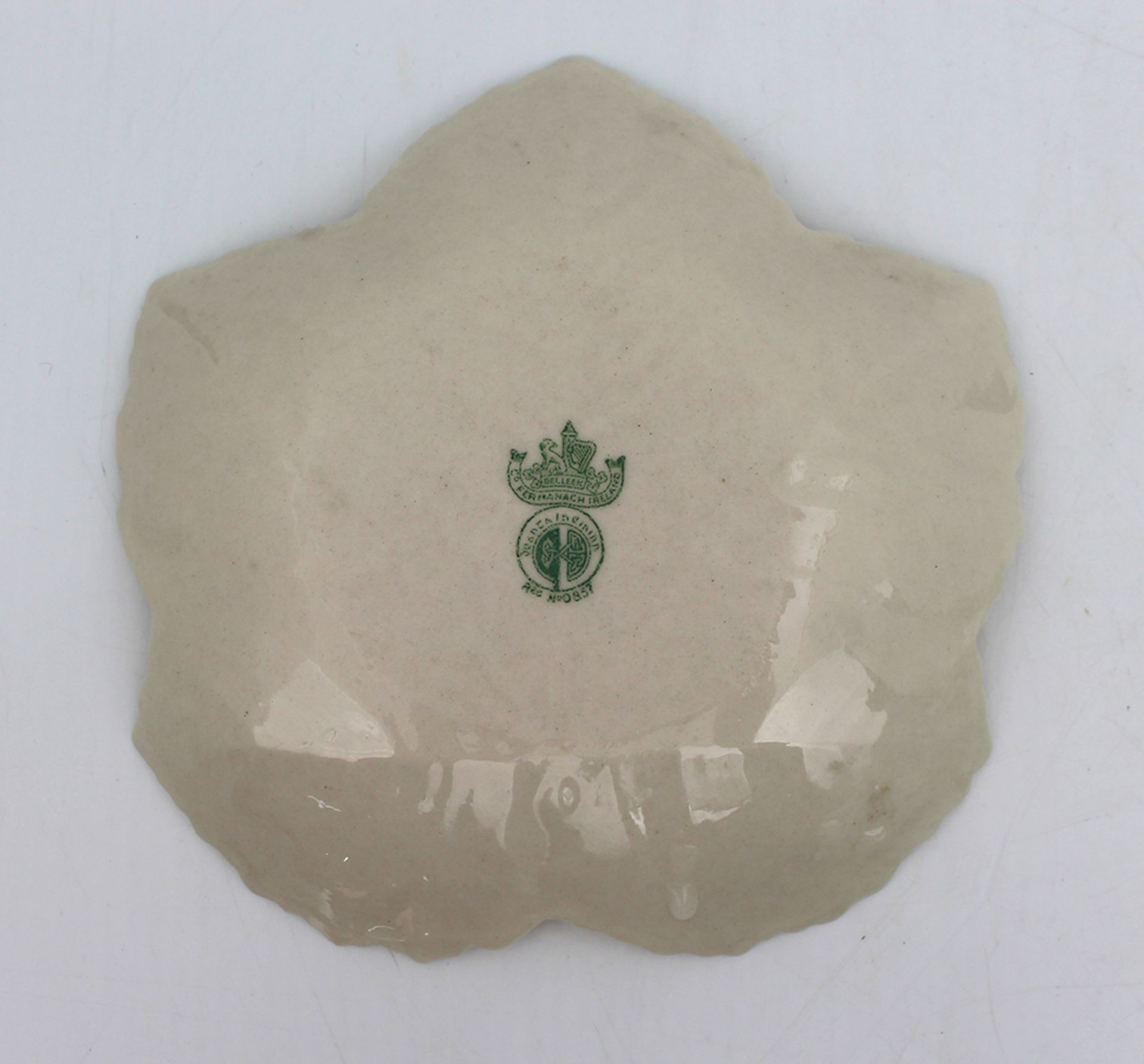 Belleek Maple Leaf Plate c.1950 - Image 2 of 3