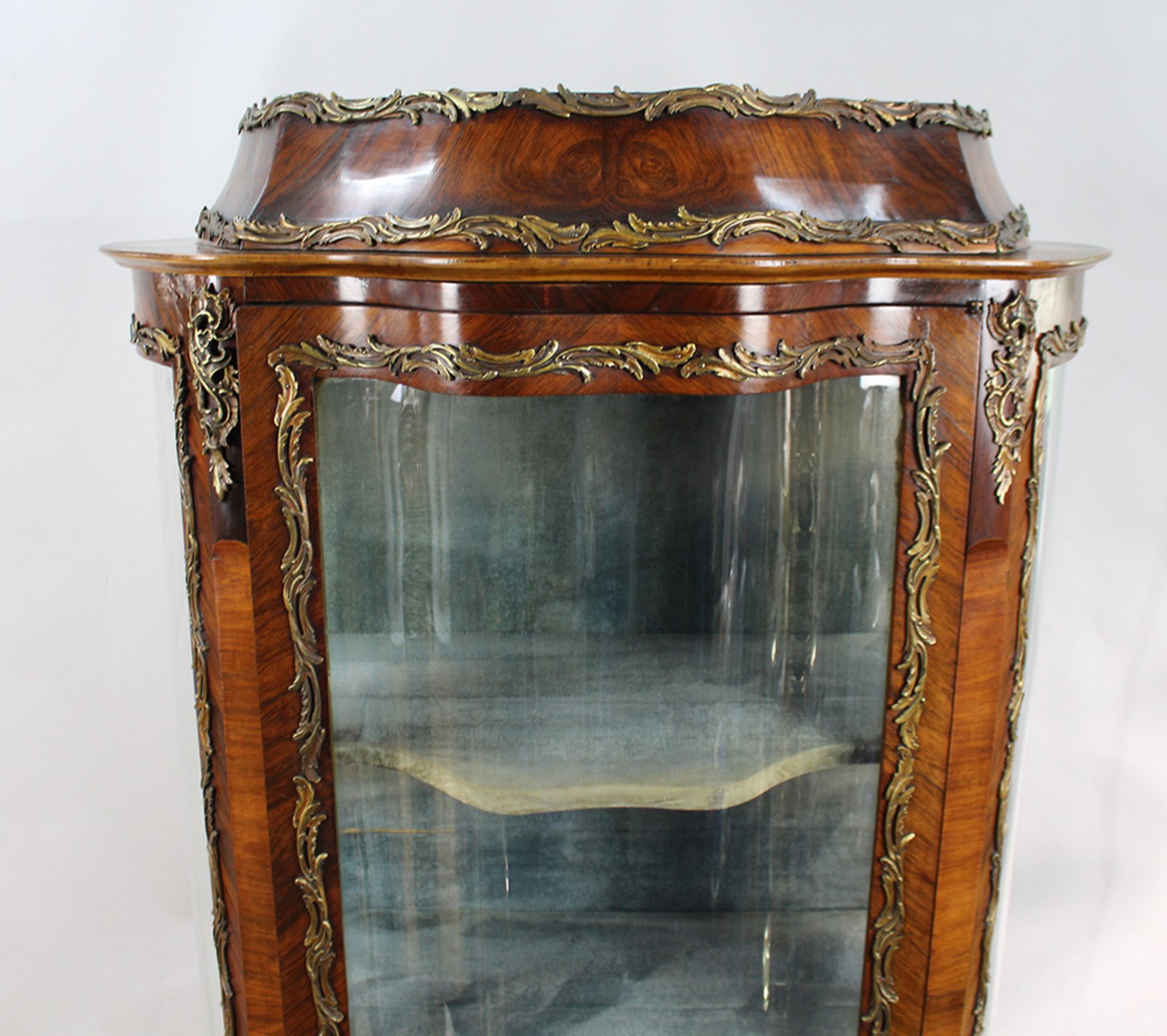 Antique French Serpentine Vernis Martin Display Cabinet - Image 11 of 12