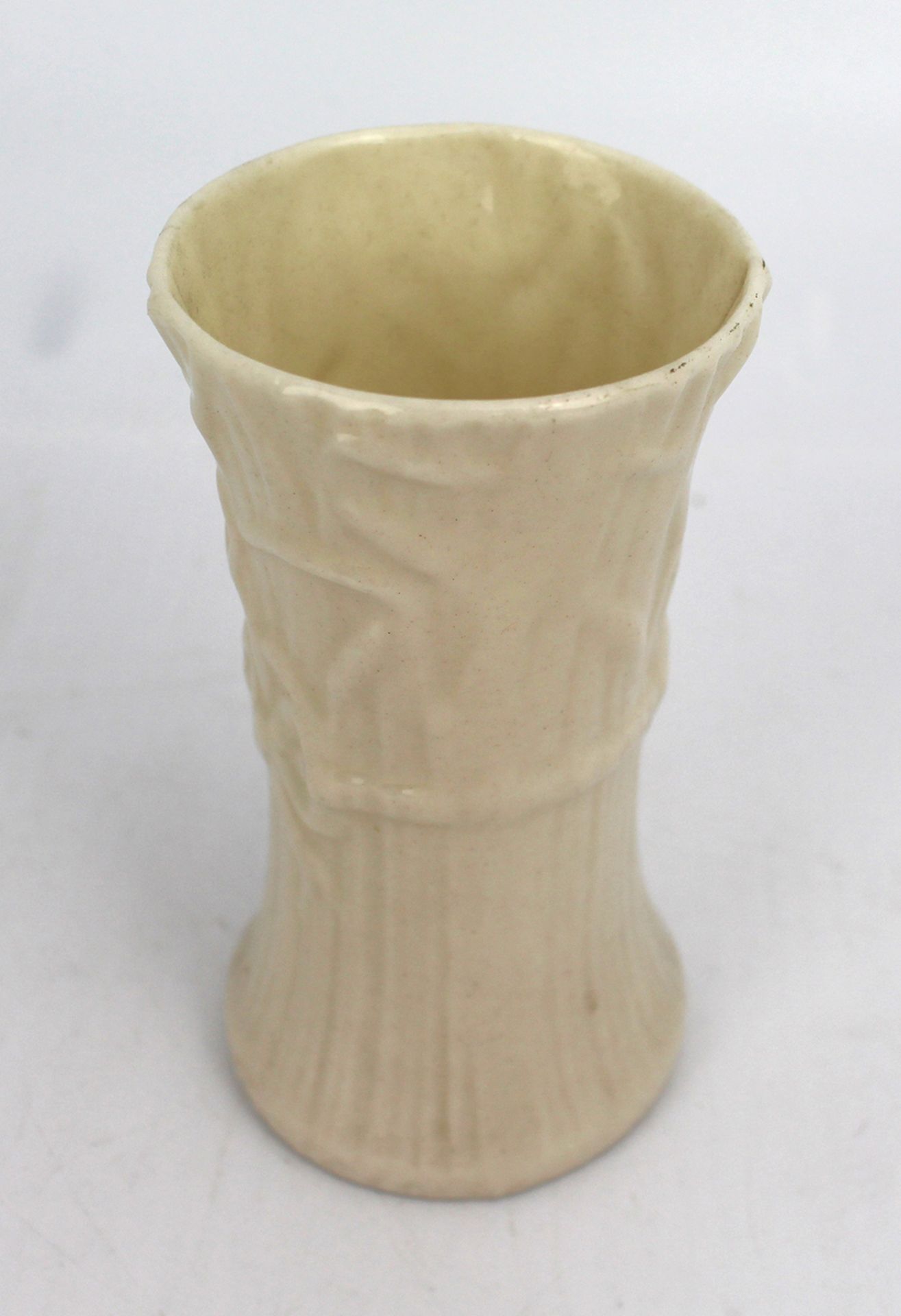 Small Irish Belleek Vase c.1970 - Image 3 of 4