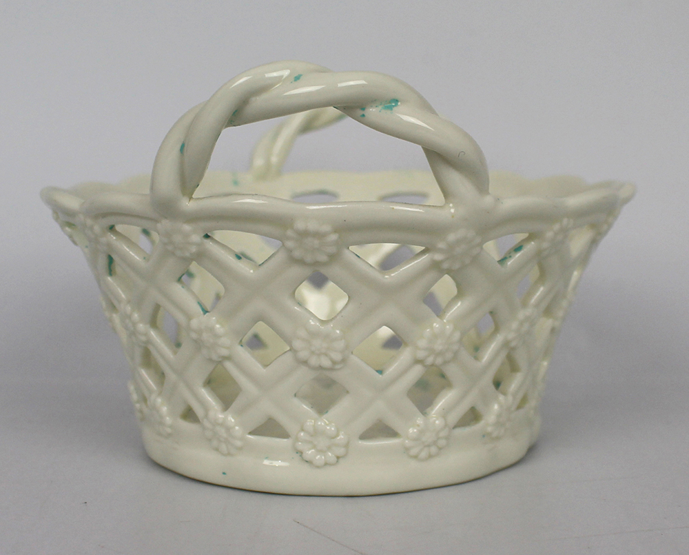 Royal Worcester Basket 1954 - Image 3 of 5