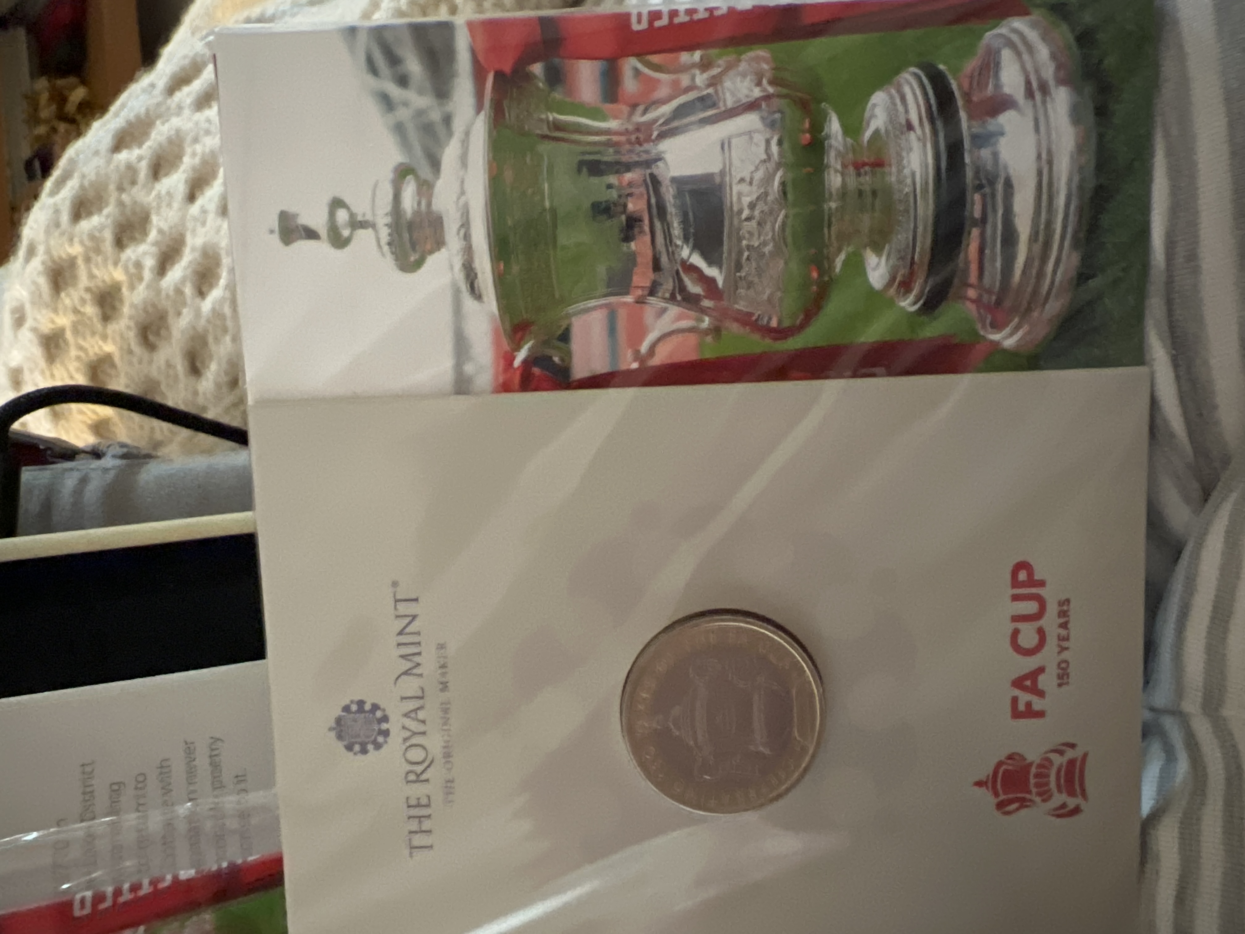 Two FA Cup Final Coins - Bild 2 aus 5