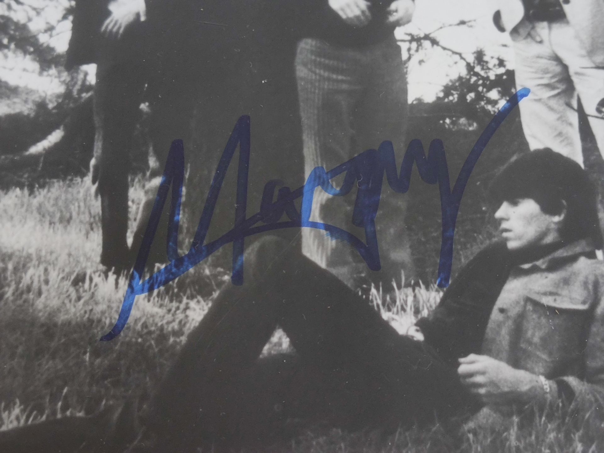 The Rolling Stones Autographed Photo By Mick Jagger – Keith Richards – Charlie Watts – Ronnie Woo... - Image 3 of 5