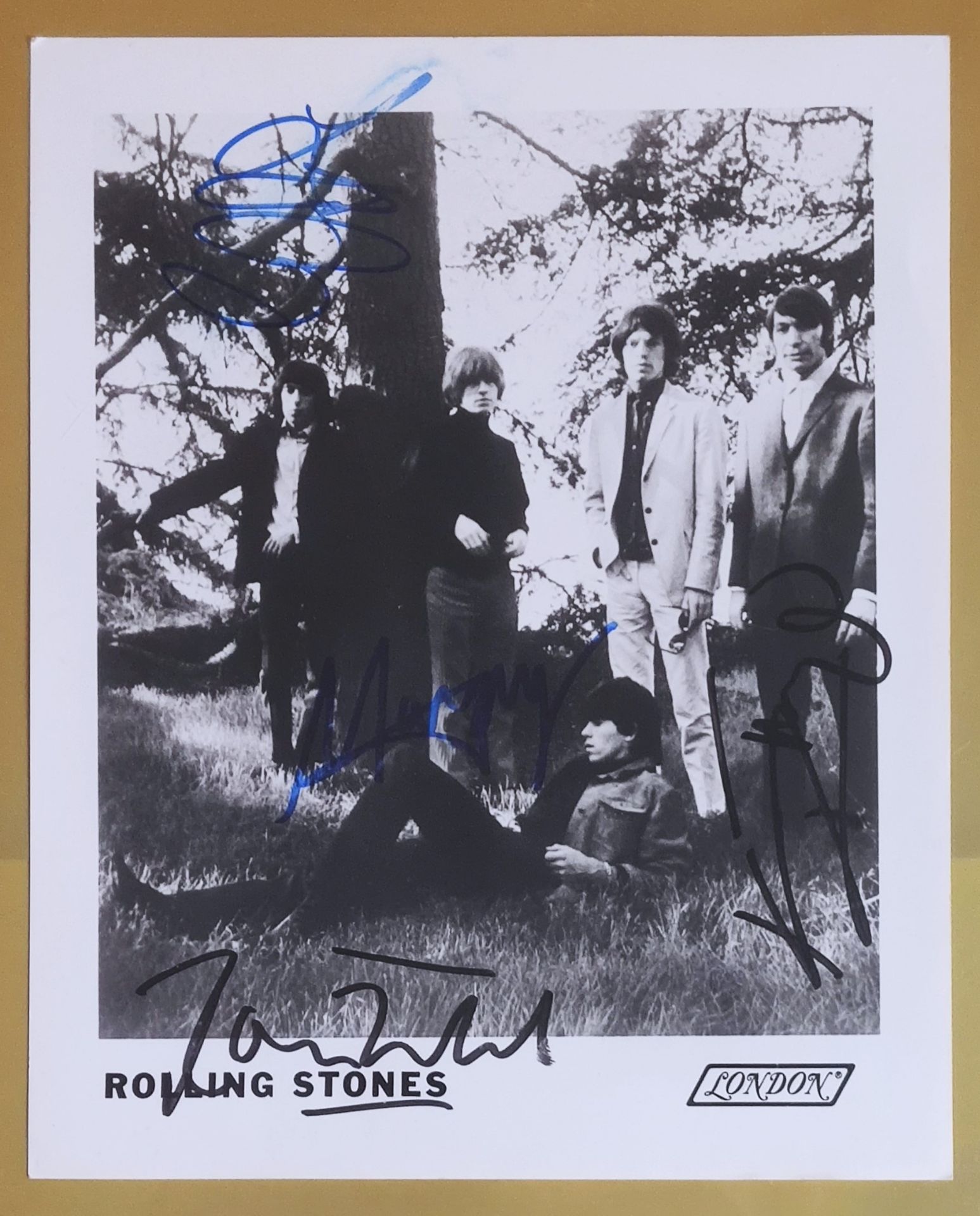 The Rolling Stones Autographed Photo By Mick Jagger – Keith Richards – Charlie Watts – Ronnie Woo...