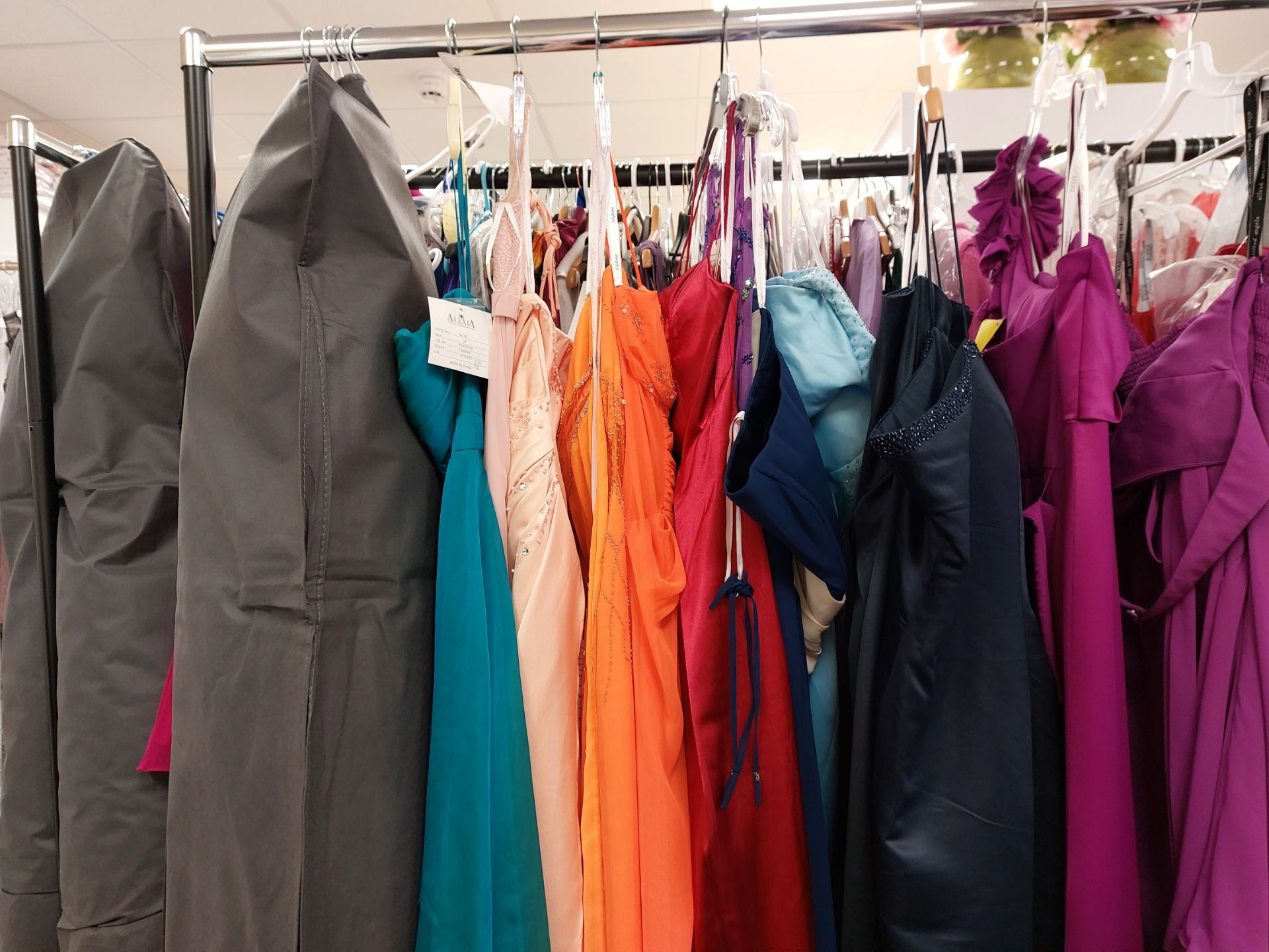 Bulk Lot of Dresses. Mixed Sizes and Colours. All From Milano Formals x 30 Dresses - Image 9 of 12