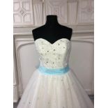Bulk Lot of 6 Bridal Gowns All Alfred Angelo Bridal. Excellent Quality. Various Designs and Siz...