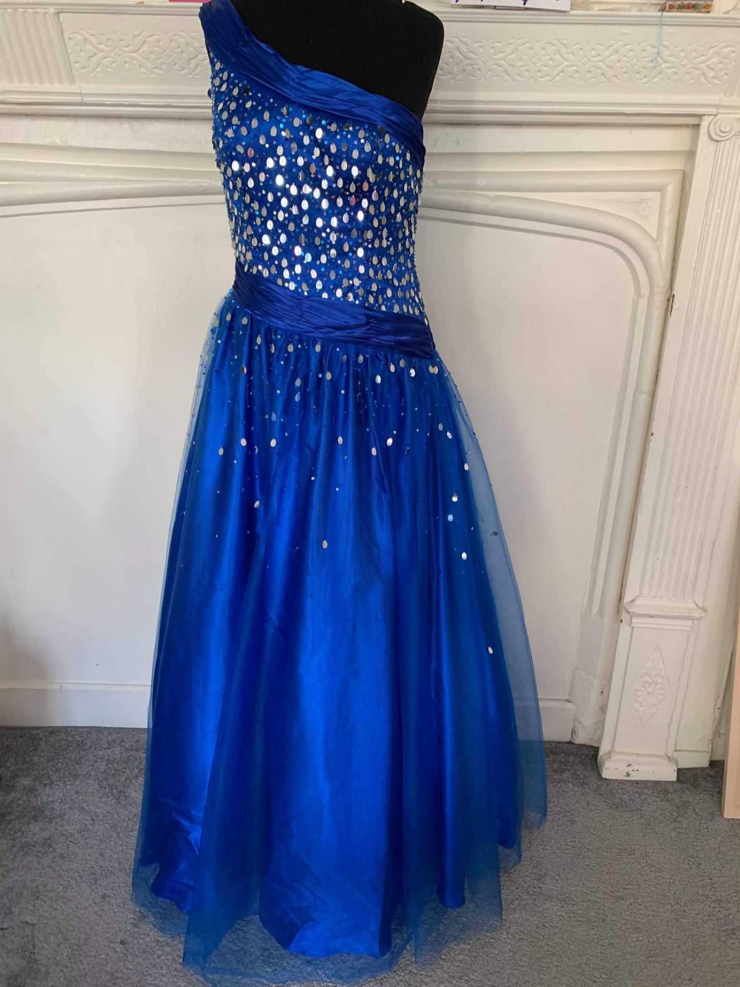 Bulk Lot of Dresses Mixed Sizes and Colours. Ruby Prom x 12 RRP Approx £4000 - Bild 2 aus 7