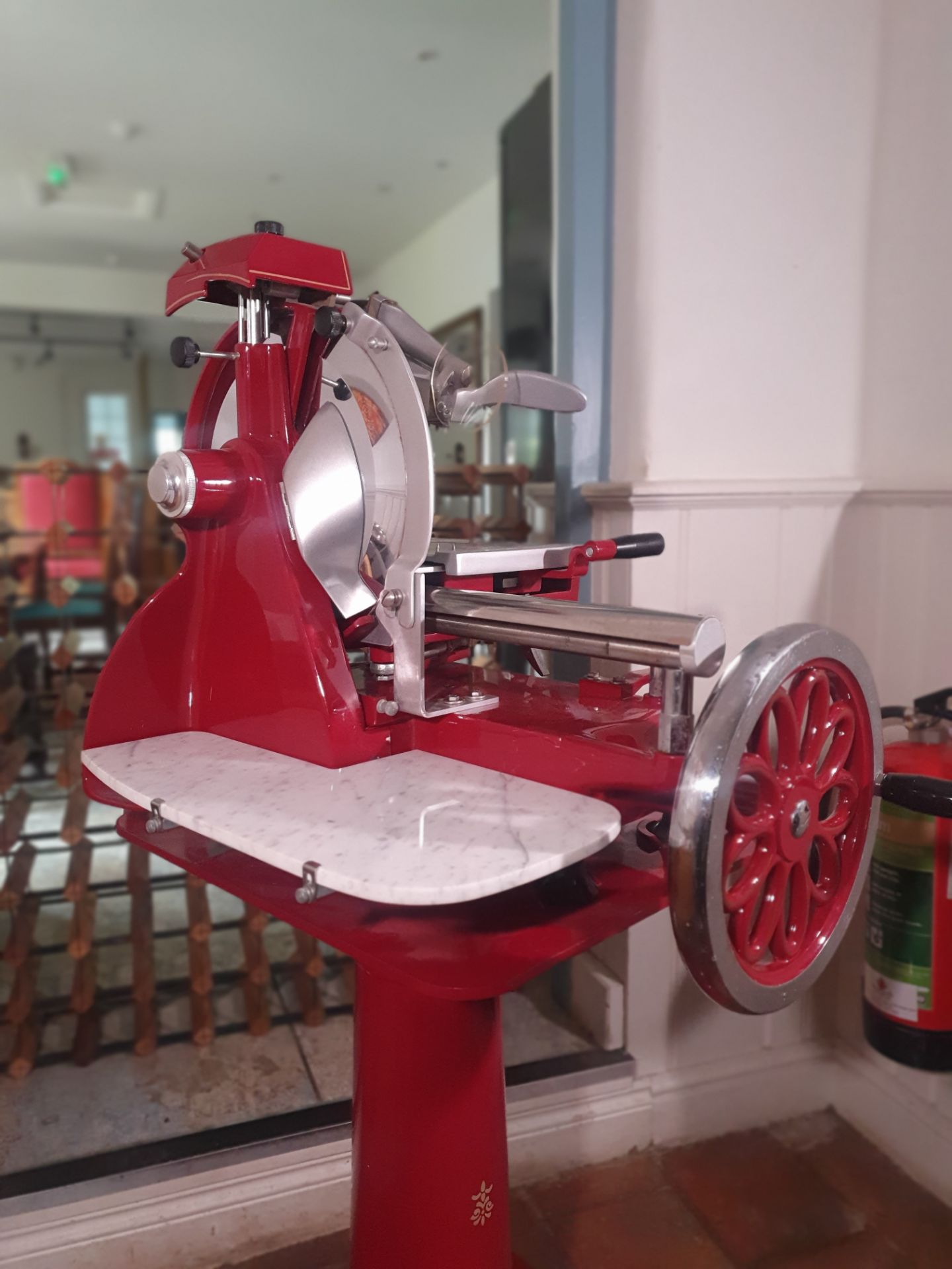 Berkel Style Classic Manual Meat Slicer 30cm Blade, Mechanical Operation With Gold Hand Painted T... - Image 2 of 20