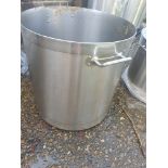 A Set of 5 Large Stainless Steel Pots With Lids.