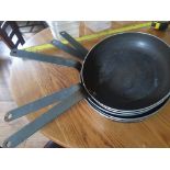 5 Medium Sized Non Stick Pans