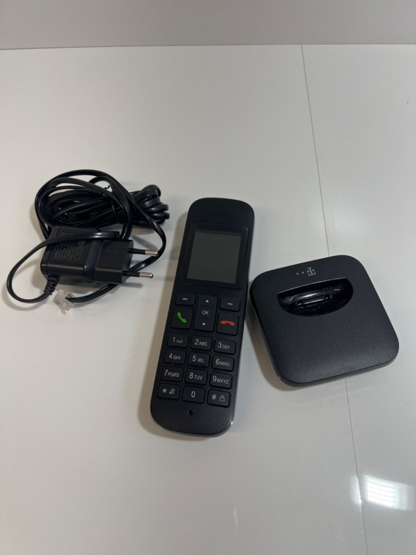 Deutsche Telekom Speedphone 12 landline telephone in black cordless | For use with current router... - Image 2 of 2