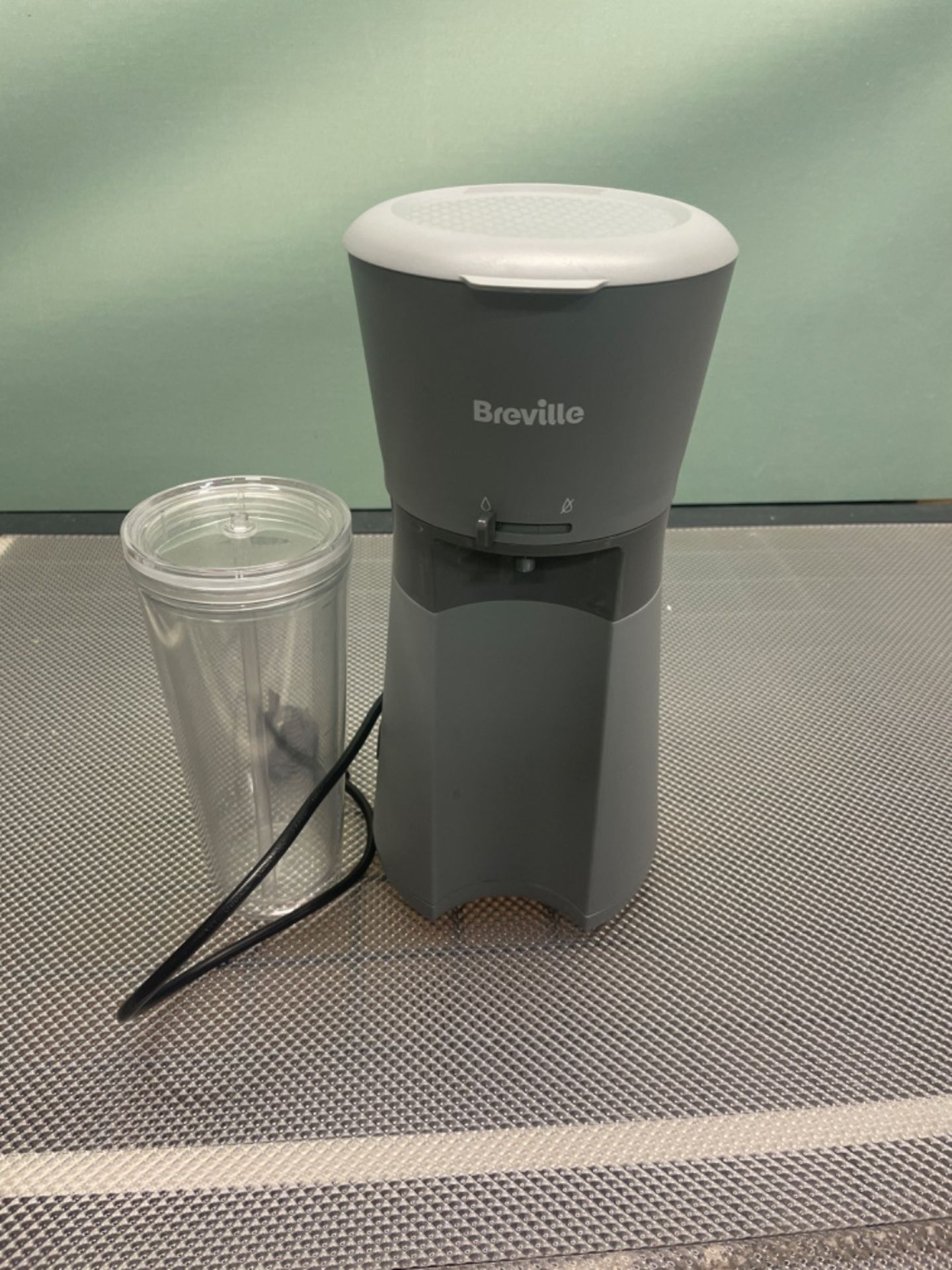 Breville Iced Coffee Maker | Single Serve Iced Coffee Machine Plus Coffee Cup with Straw | Ready... - Image 2 of 2