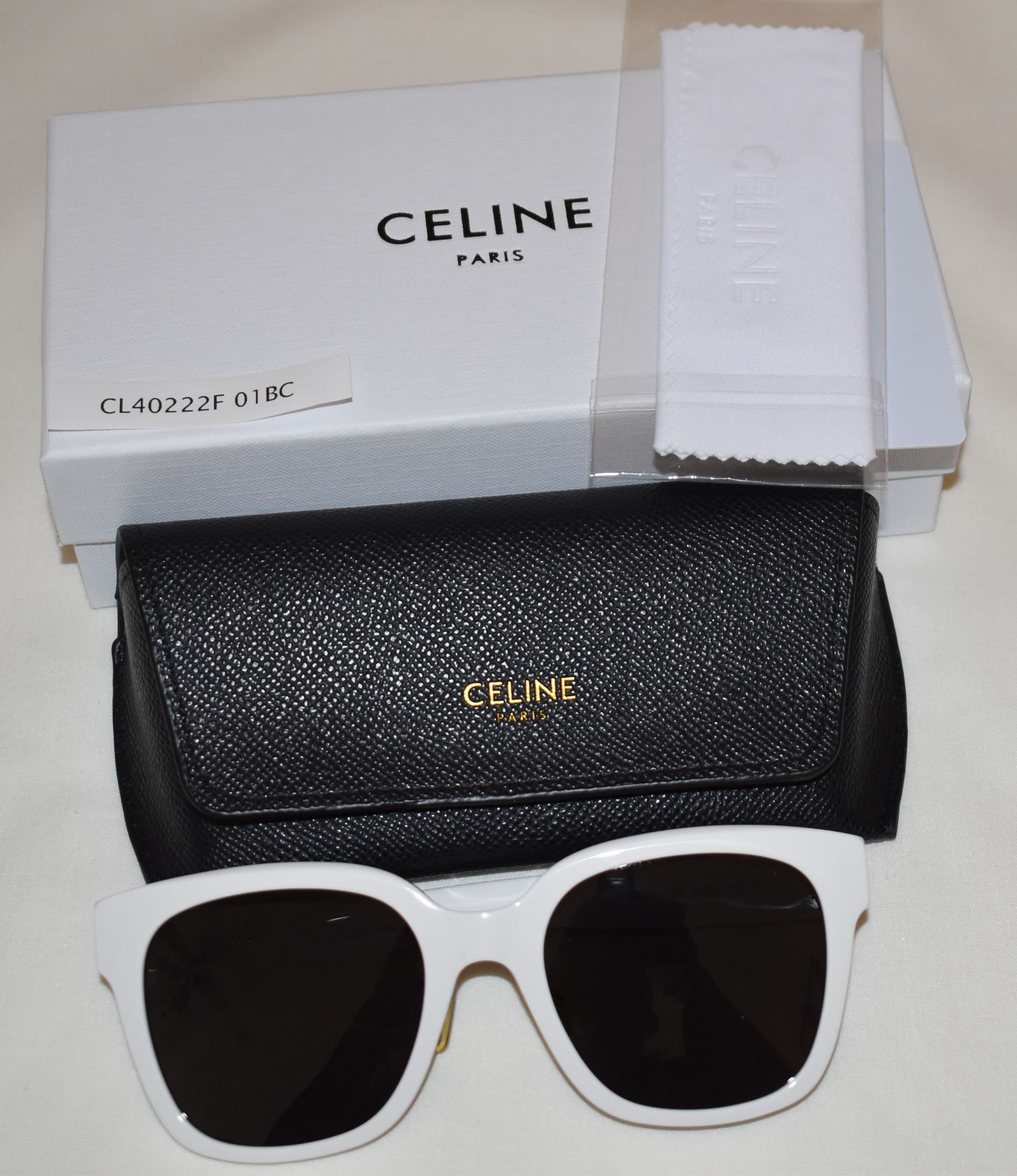 Celine CL40222F 01BC Sunglasses - Image 4 of 4