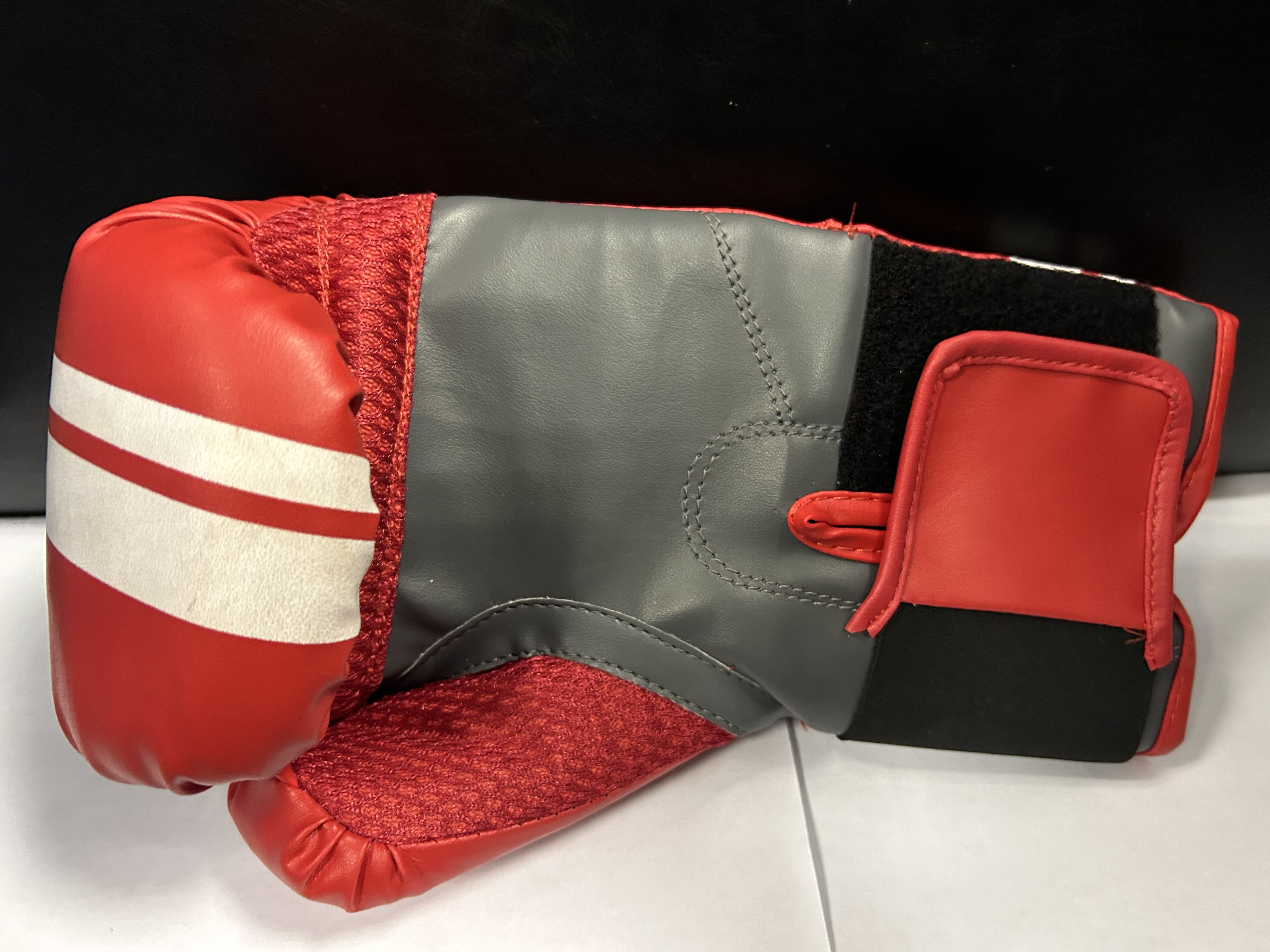 Tyson Fury Signed Boxing Glove - Image 2 of 3