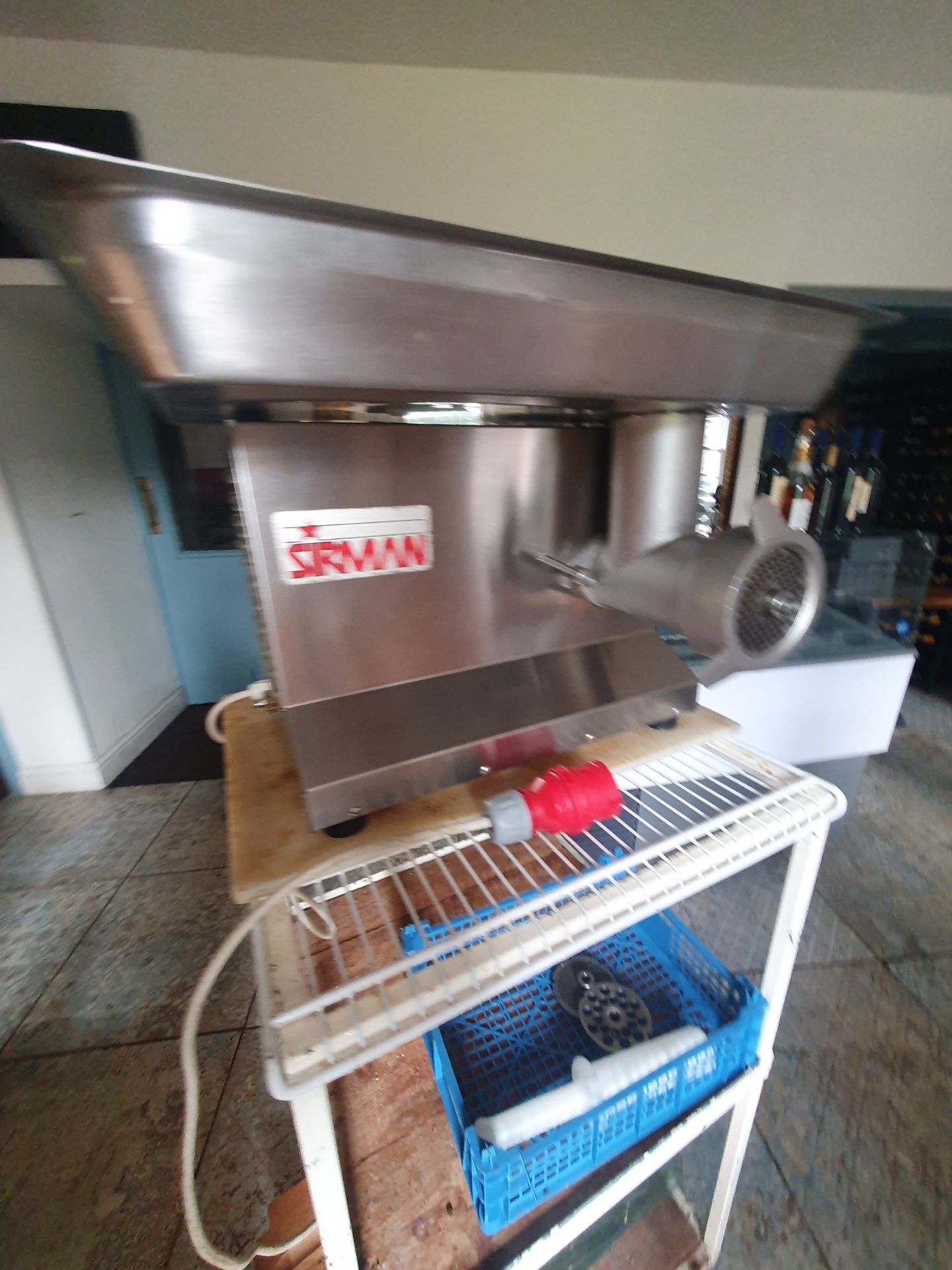 Meat Mincer with stand. 3 phase - Image 9 of 14